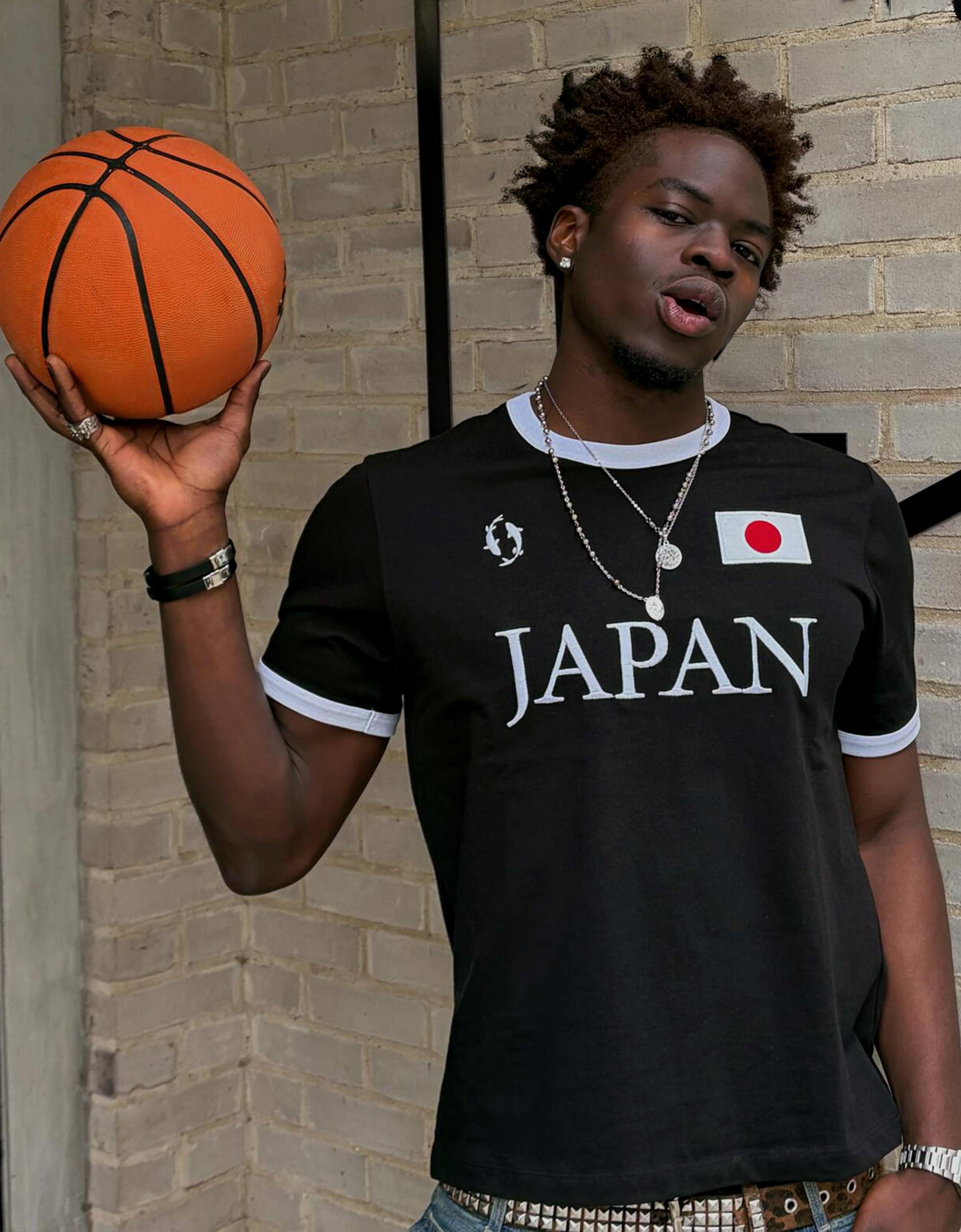Slim fit printed T-shirt — Black