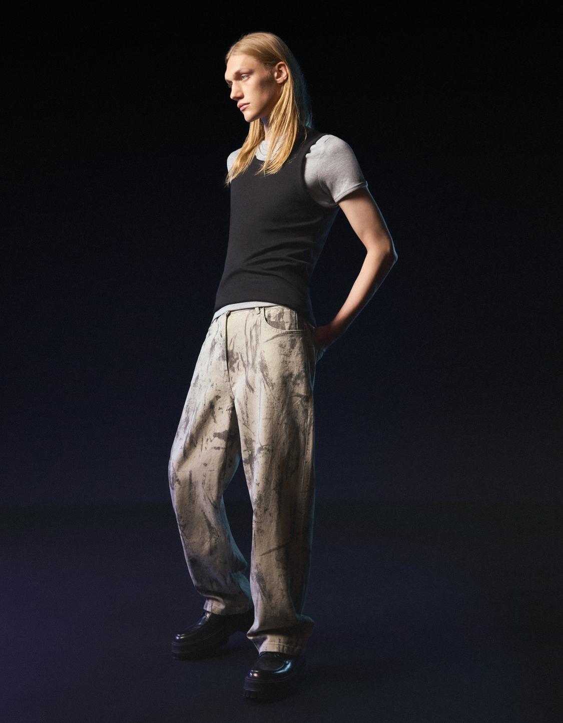 Baggy printed jeans