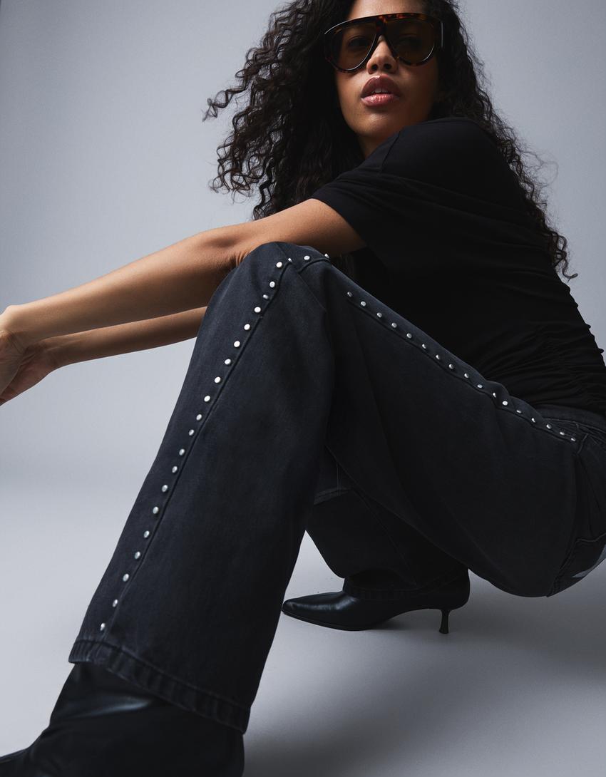Jeans baggy tiro bajo tachas bolsillos estrellas-Negro