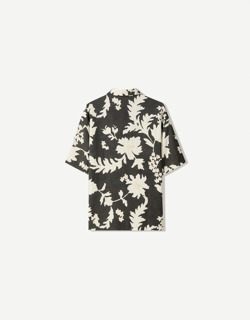 Camisa manga corta print-Negro