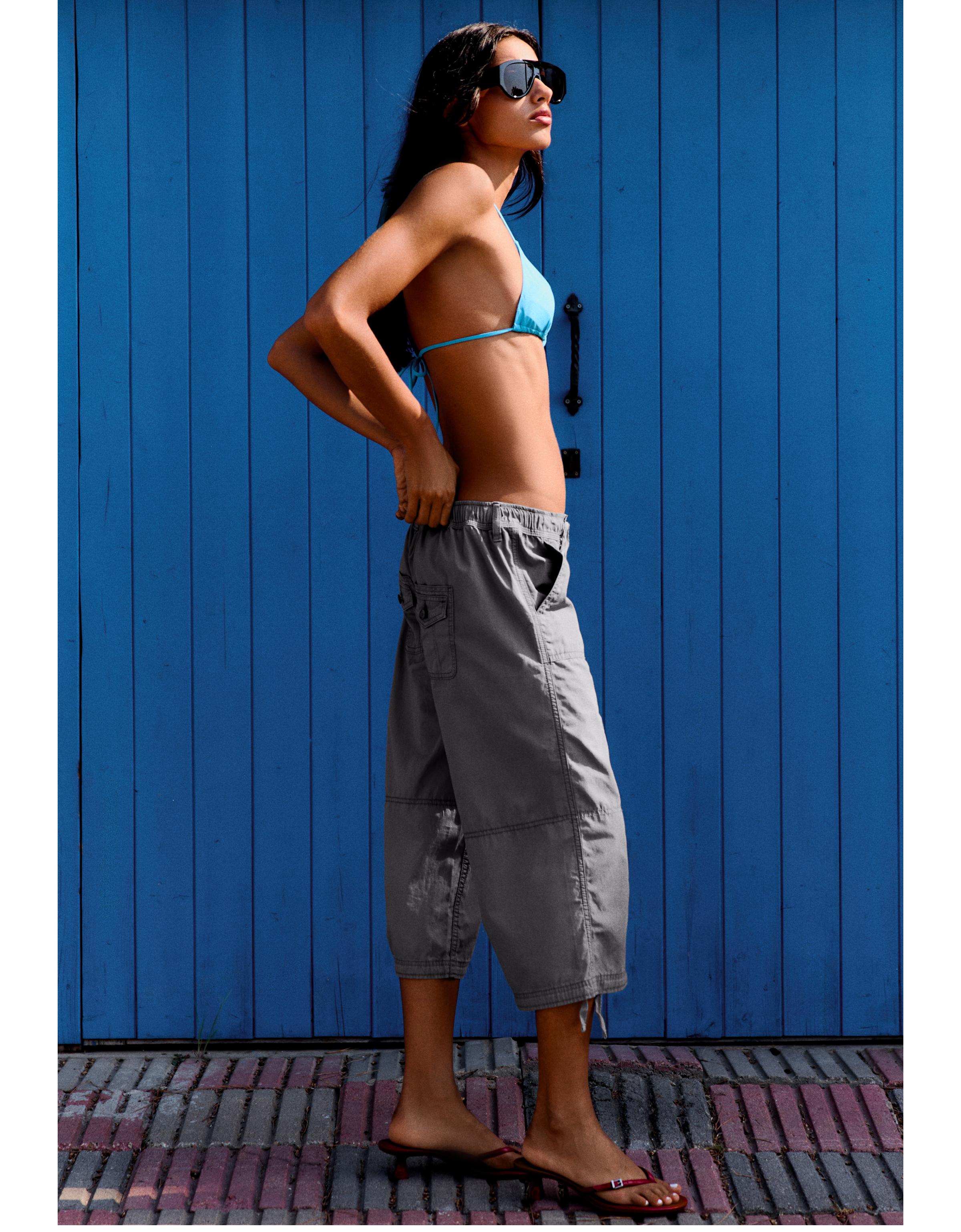Capris — Dark grey