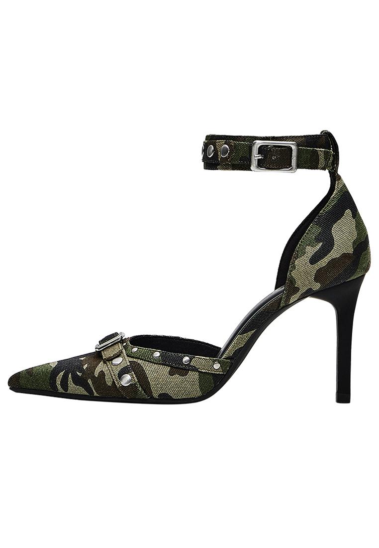 Ankle-strap heeled shoes with buckle detail — Camouflage