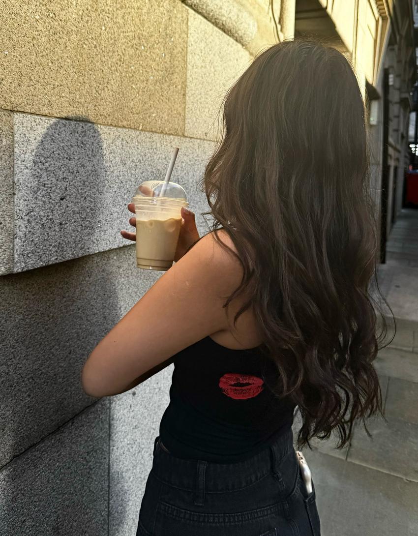 Top Sabrina Carpenter bretele-Negru