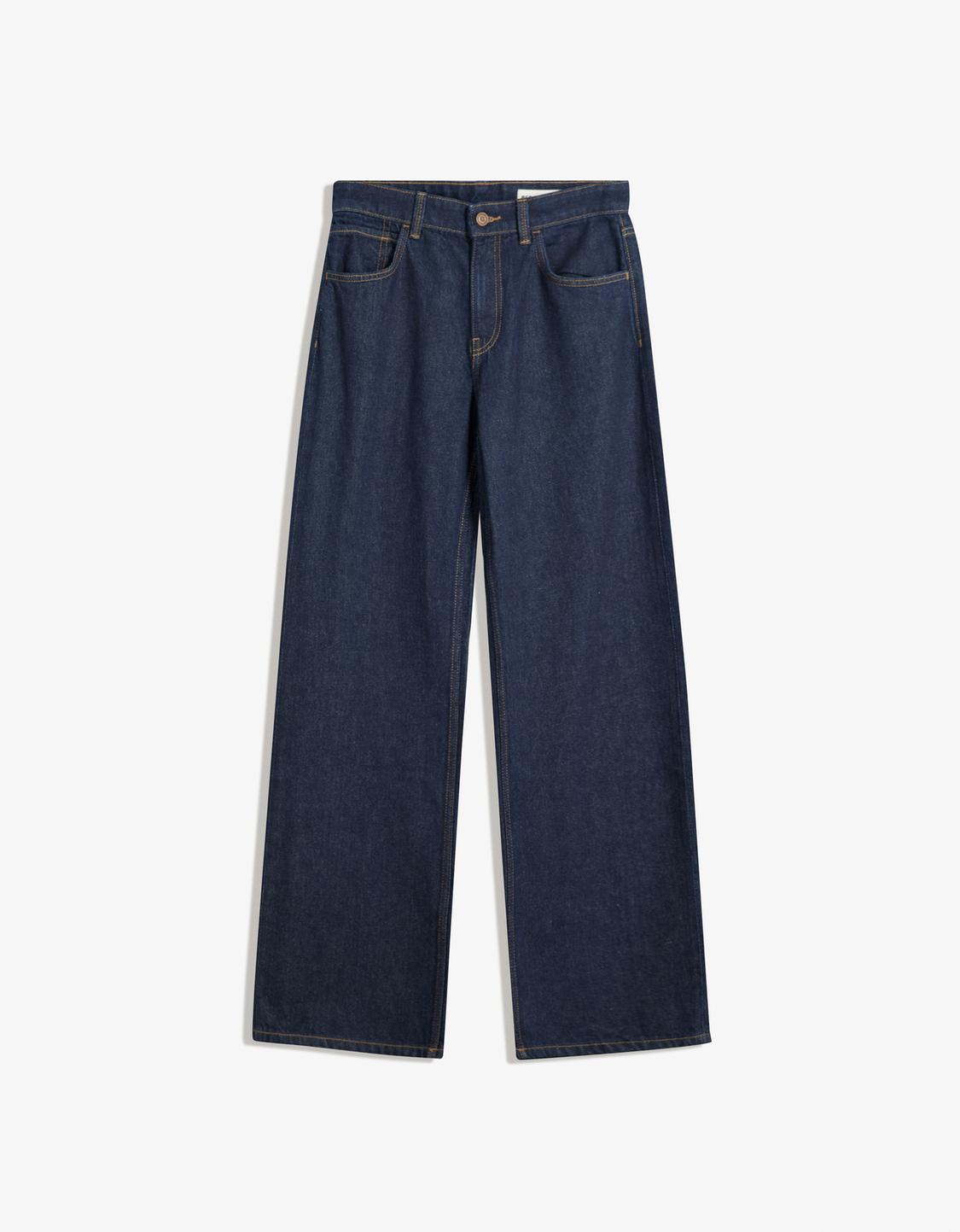 Straight wide-leg jeans