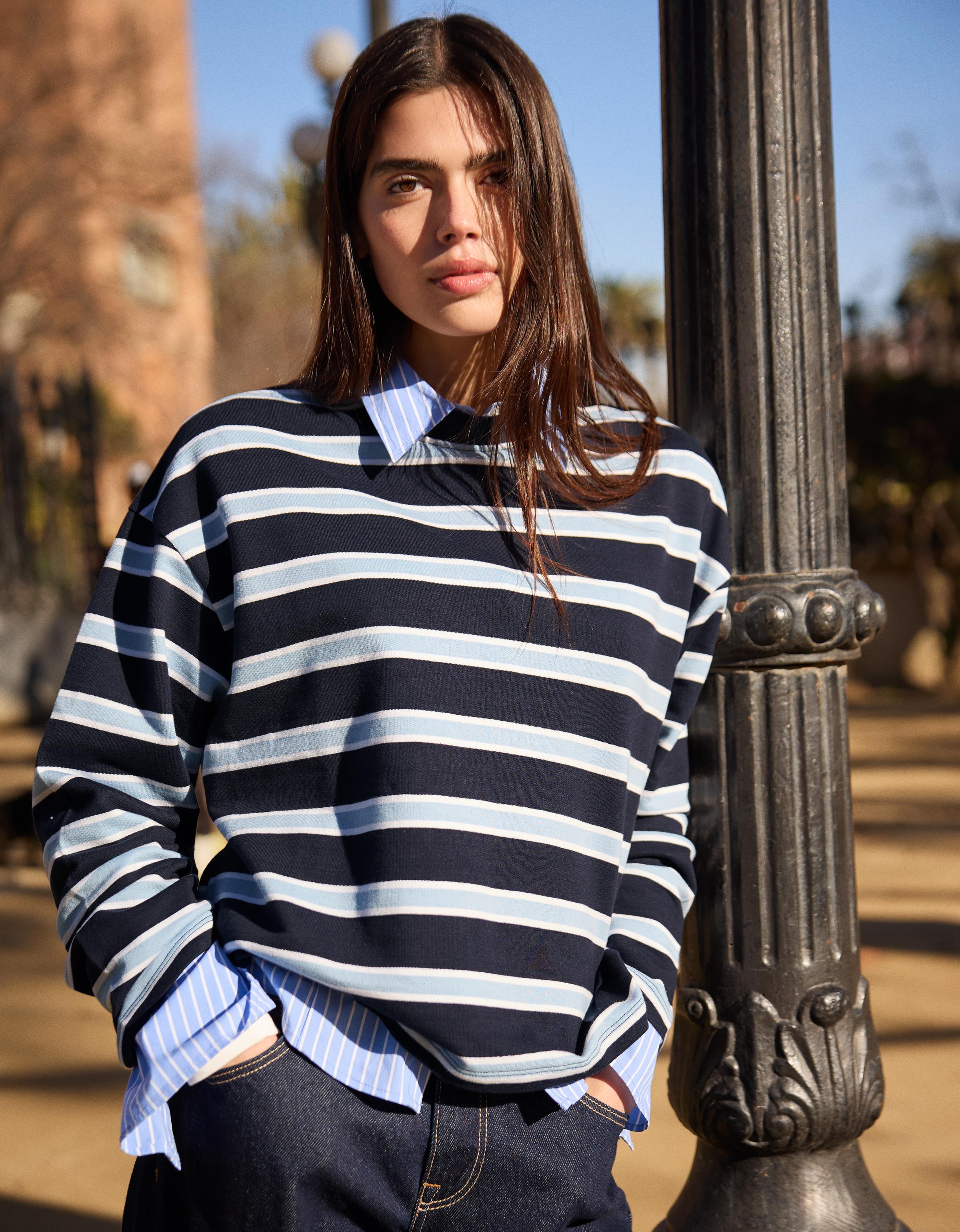 Bershka Pullover Mit Rundausschnitt Und Print Damen M Marinenblau