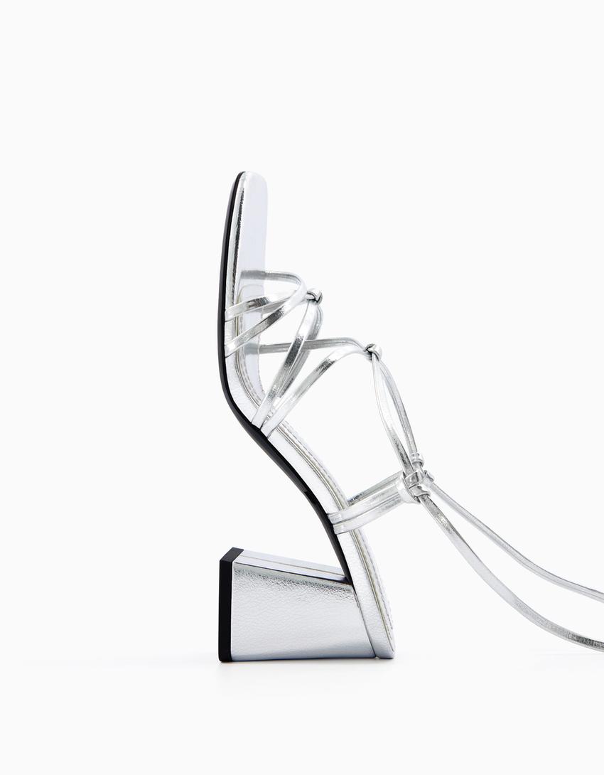 Tied heeled metallic sandals-SILVER