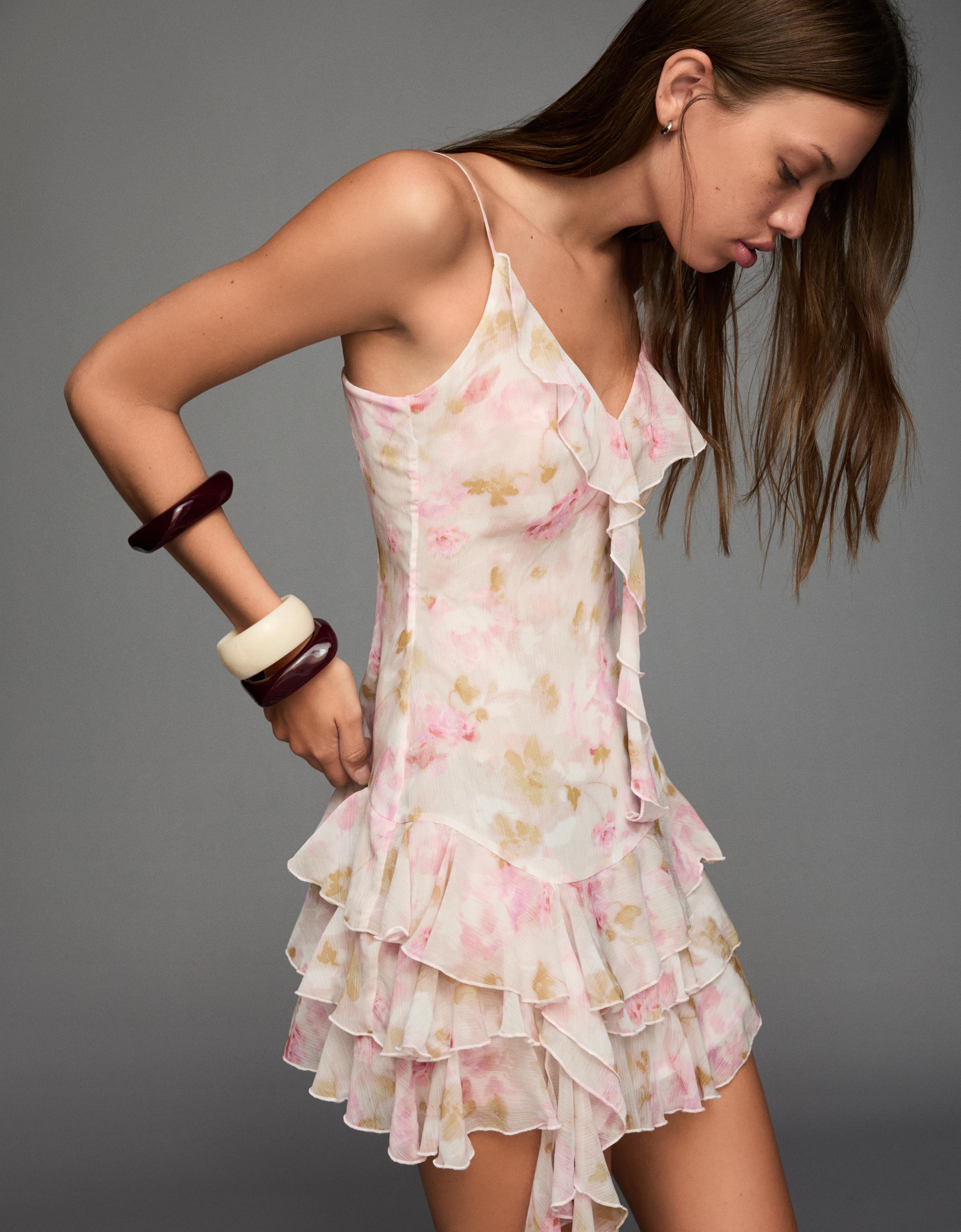 Bershka Minikleid Mit Volants Damen M Kombiniert