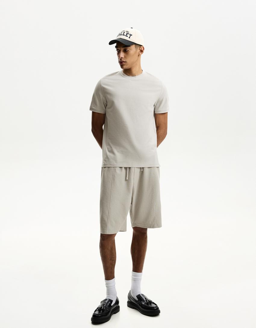Bermudashorts mit Strukturmuster-Steinfarbe