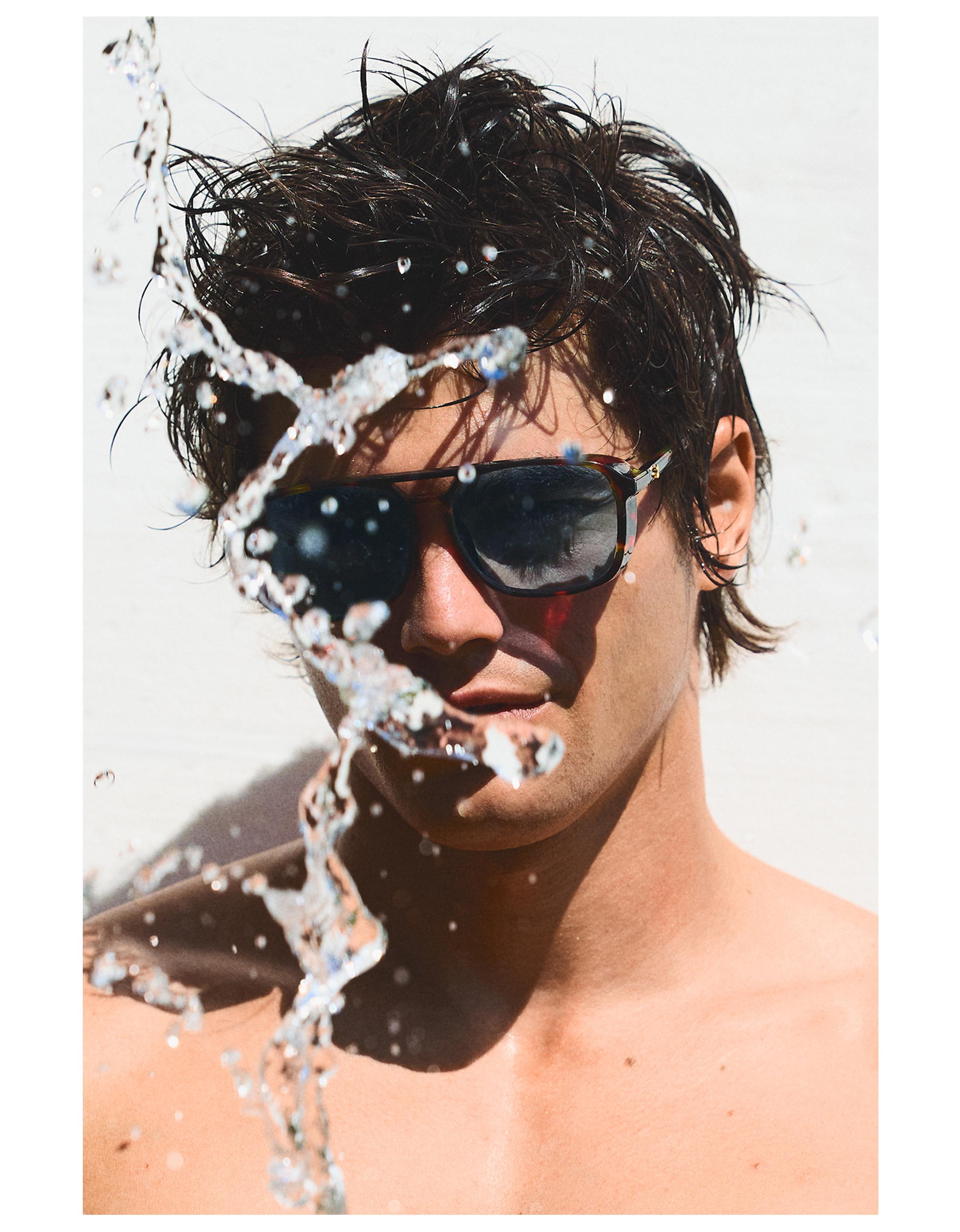 Retro sunglasses — Blue