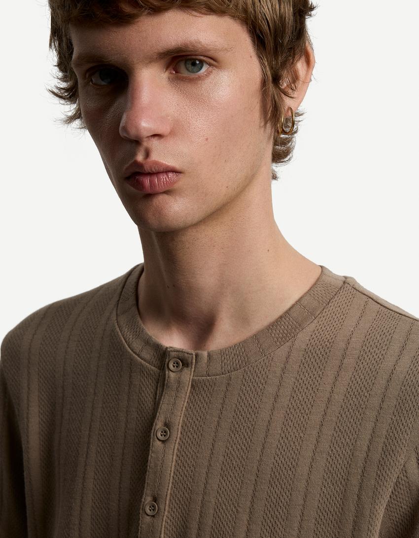 Textured short sleeve T-shirt with buttons-Brown-2