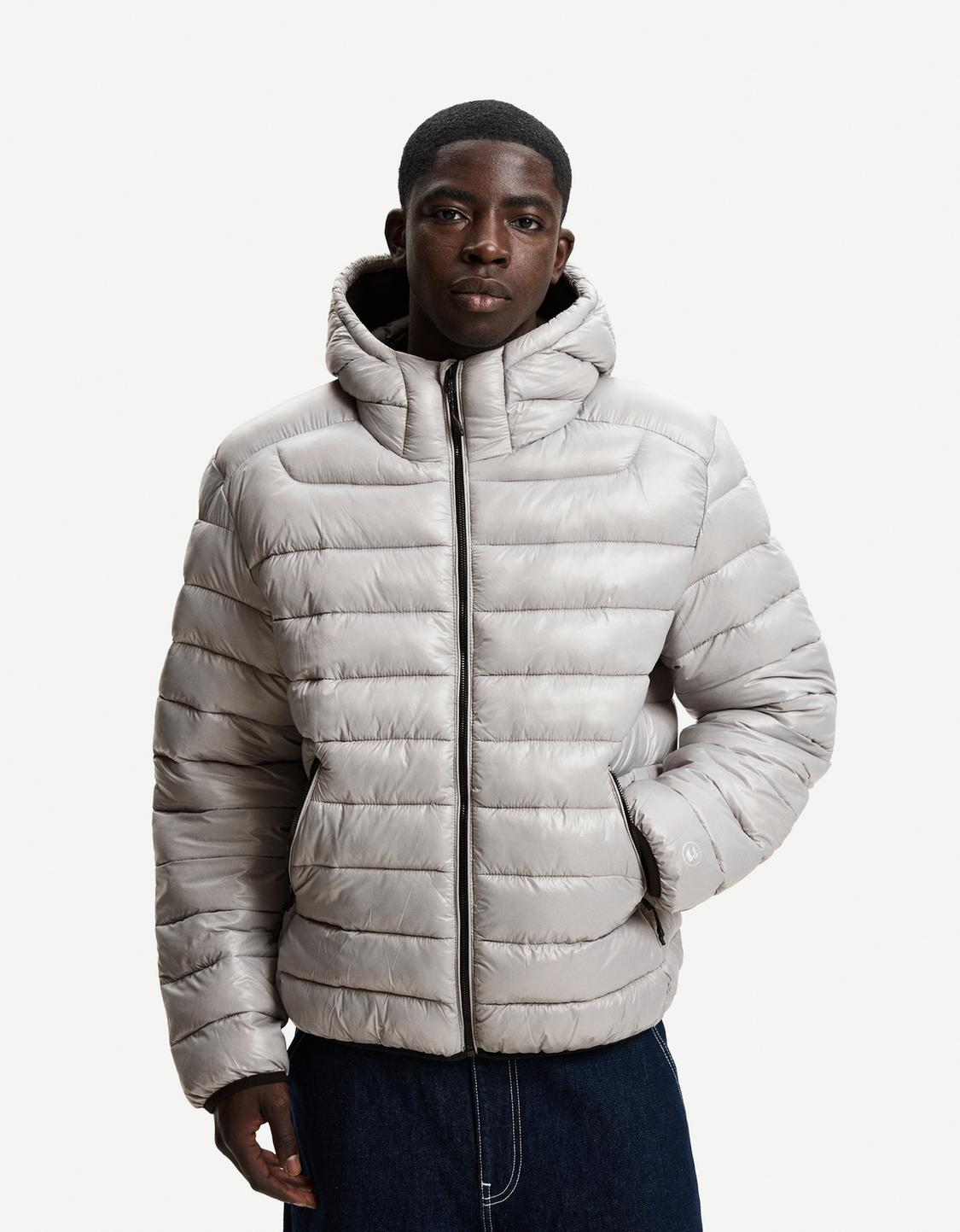 Lightweight puffer jacket