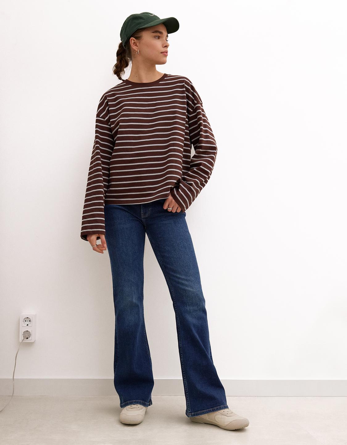 Flared jeans