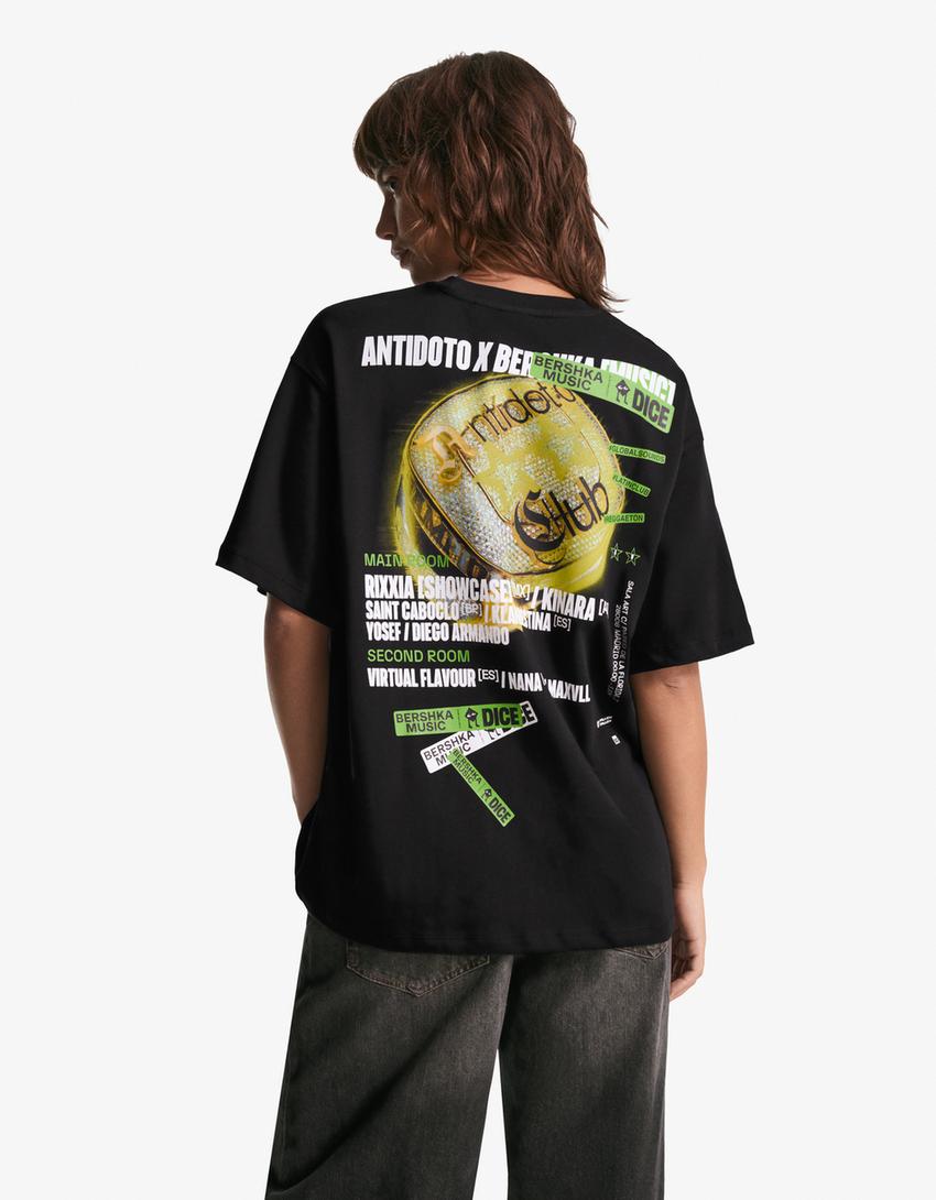 T-shirt Bershka Music DICE manga curta estampado-Preto