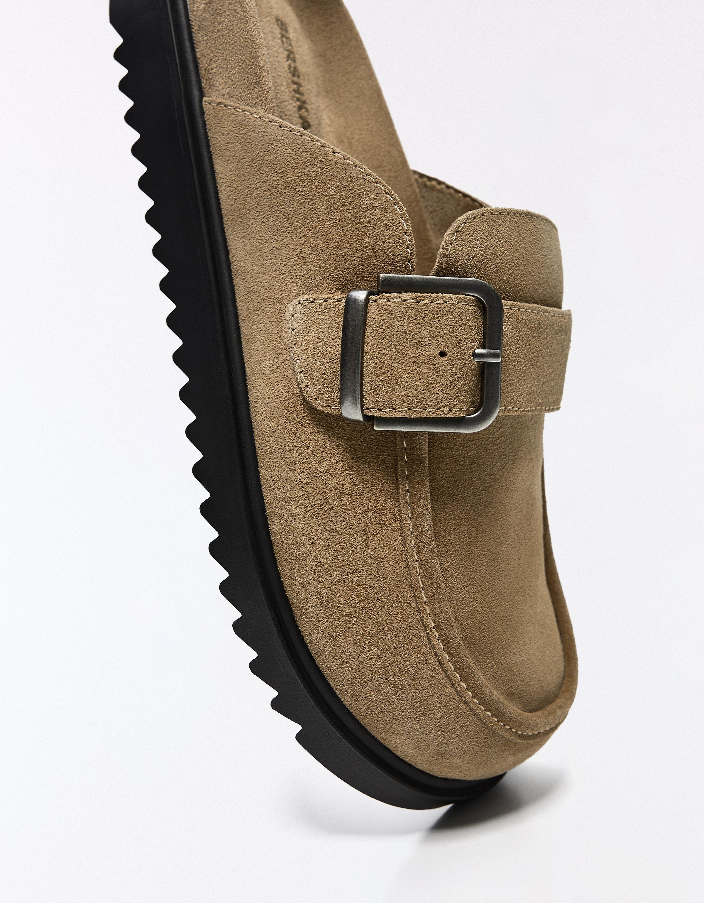 Buckle clogs — SAND