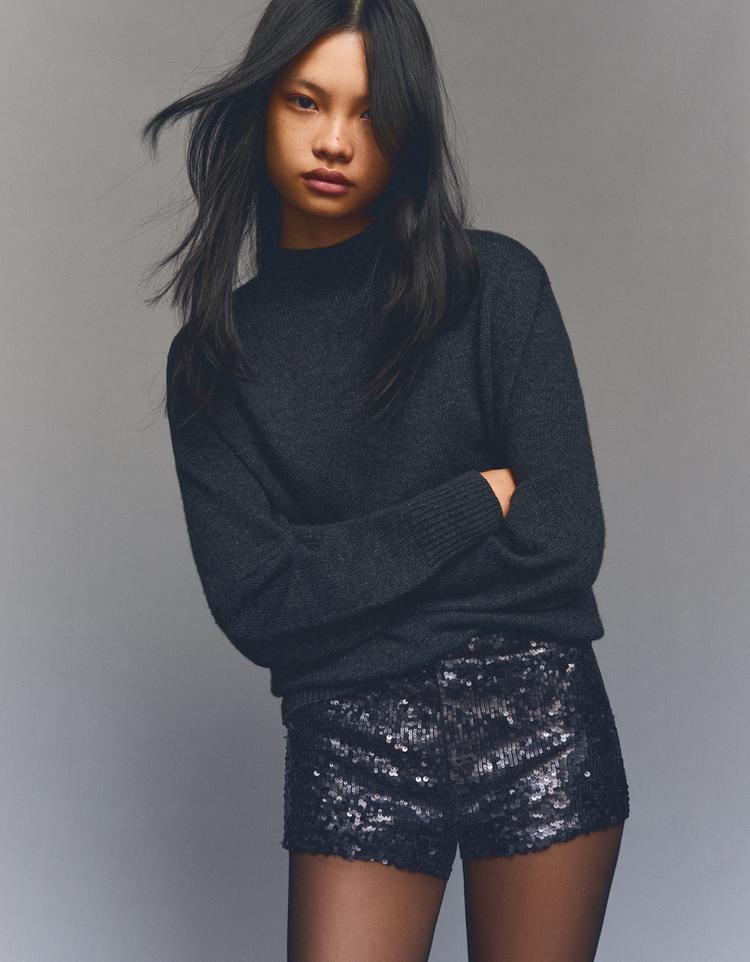 Short mini com lantejoulas