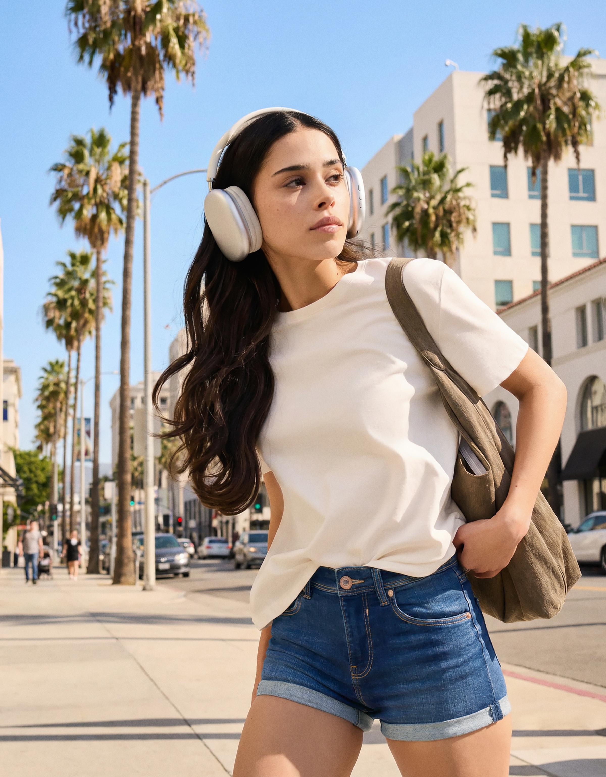 Katlanabilir paçalı denim şort - Görsel 93