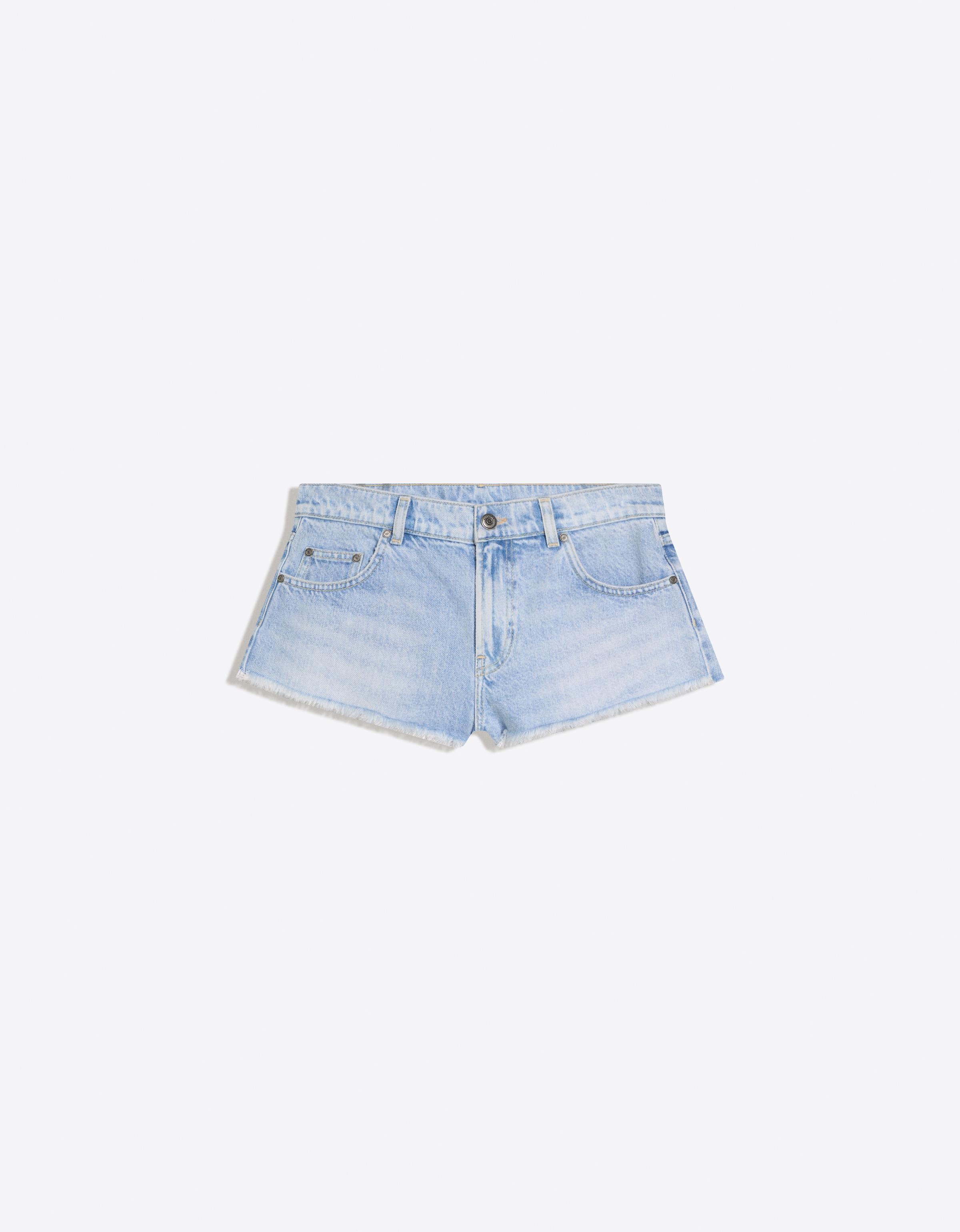 Denim mini shorts with frayed hem — Light blue