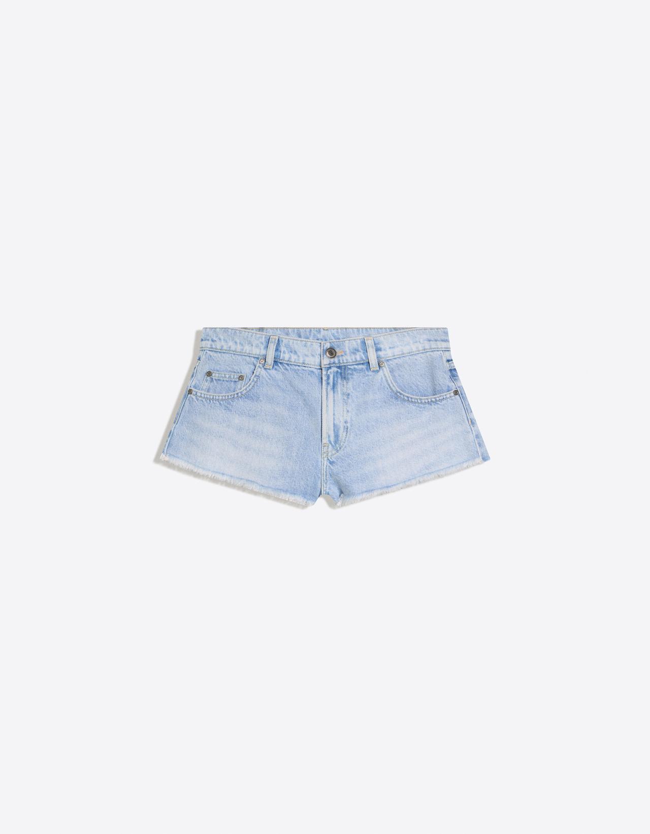 Frayed hem denim mini shorts — Light blue