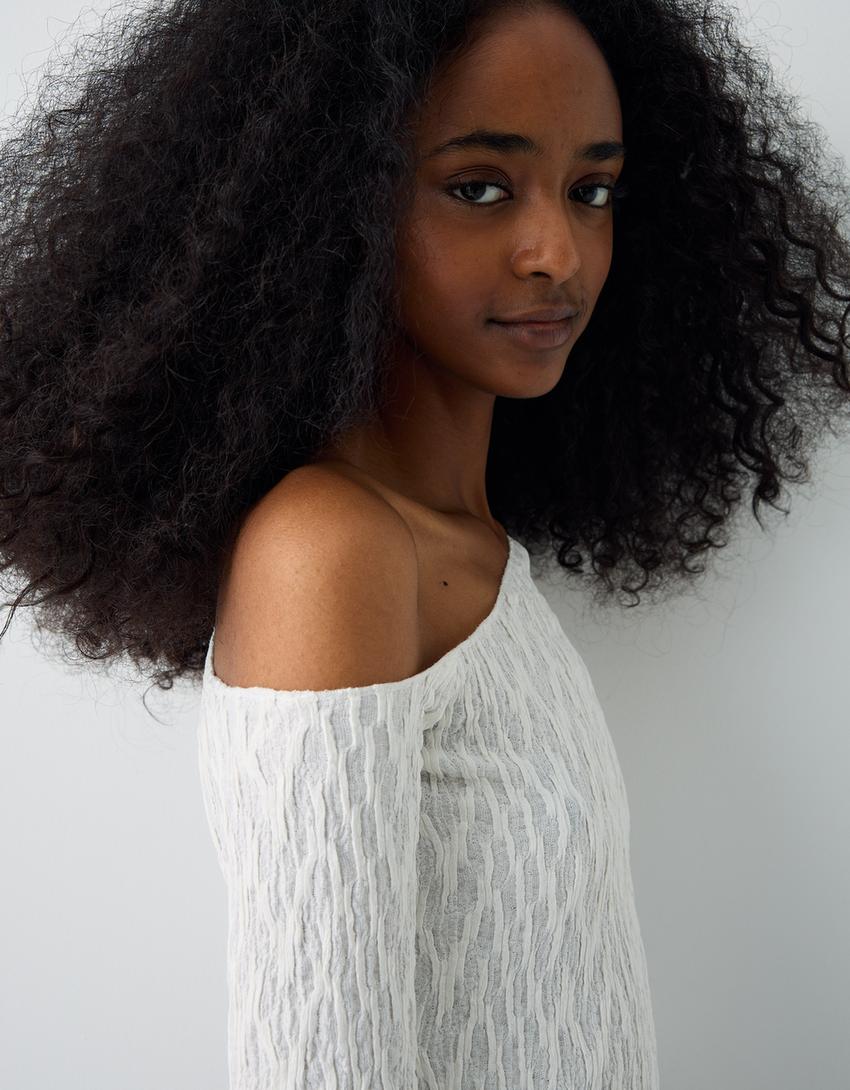 Long sleeve waffle-knit T-shirt with asymmetric hem-Off white-2