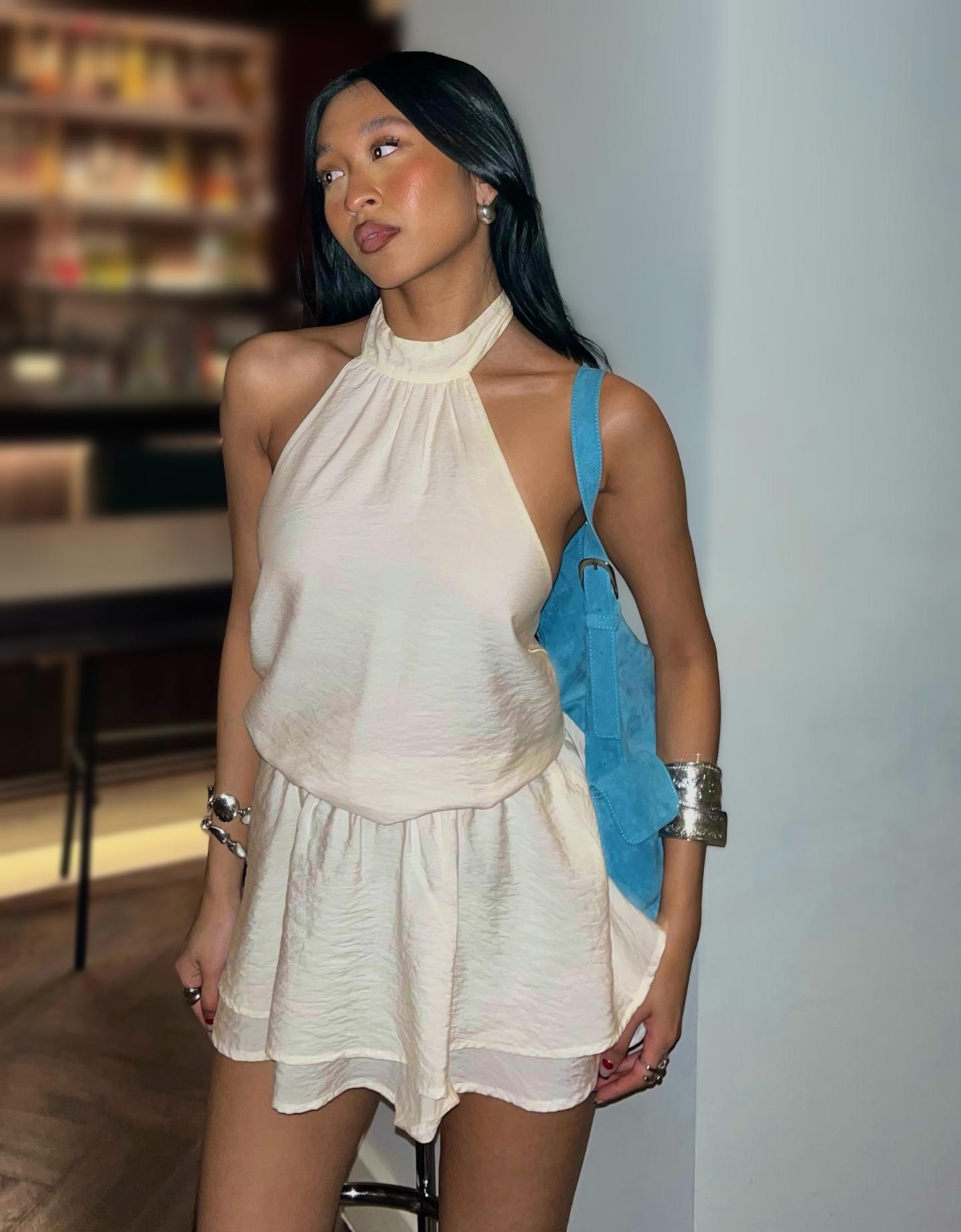 Bershka sukienka mini z dekoltem halter kremowy