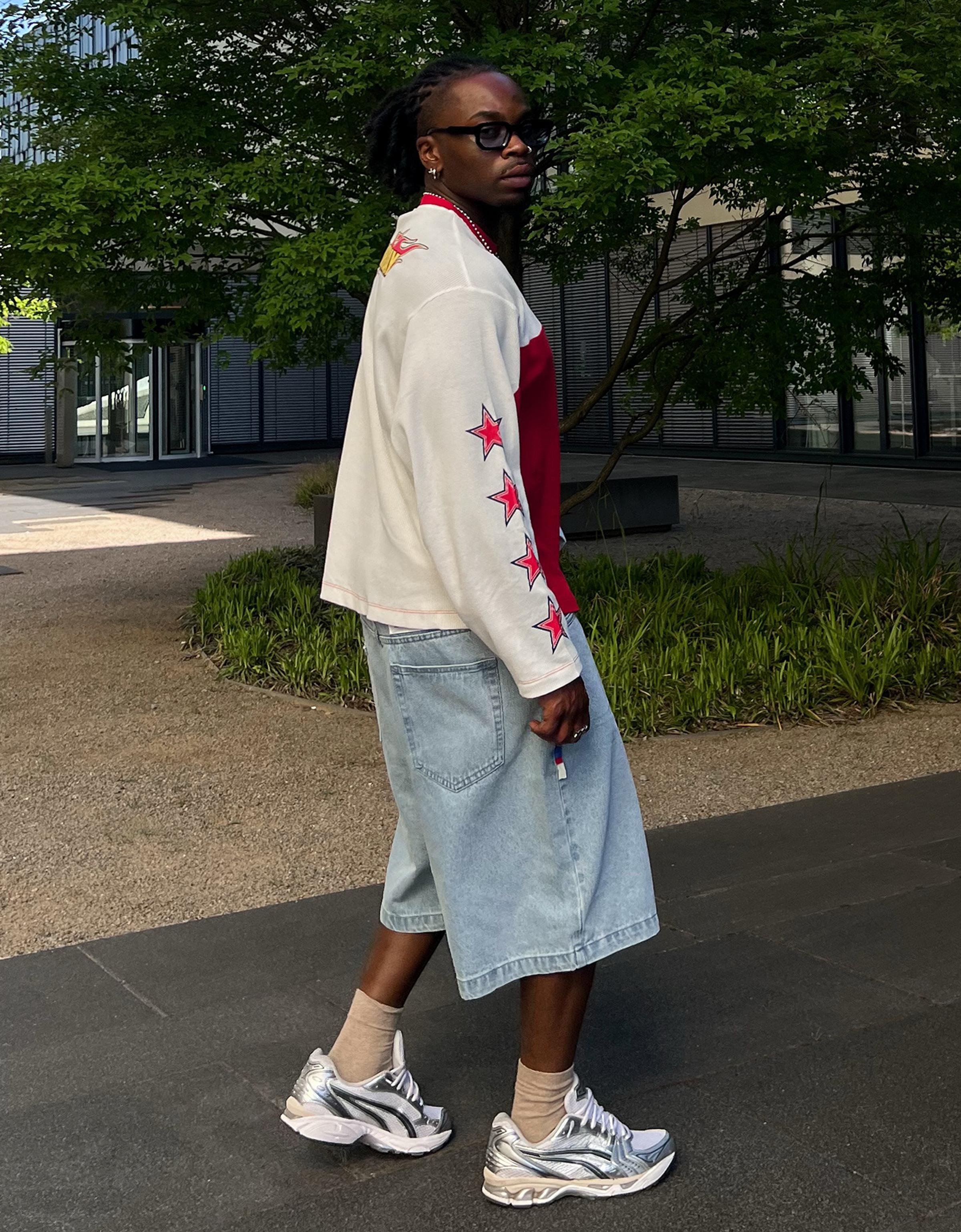 Skater denim Bermuda shorts — Light blue