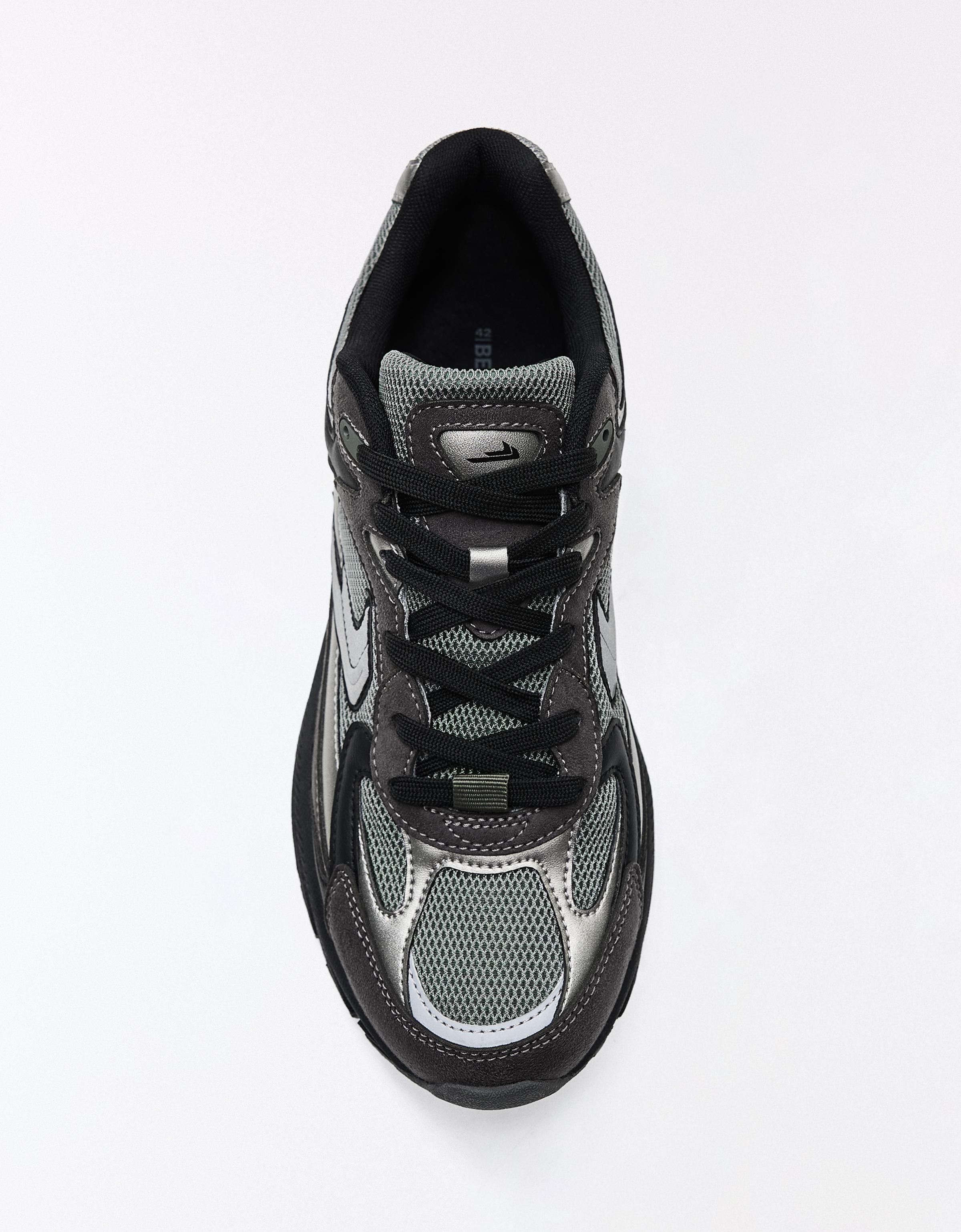 Multi-piece trainers — BLACK