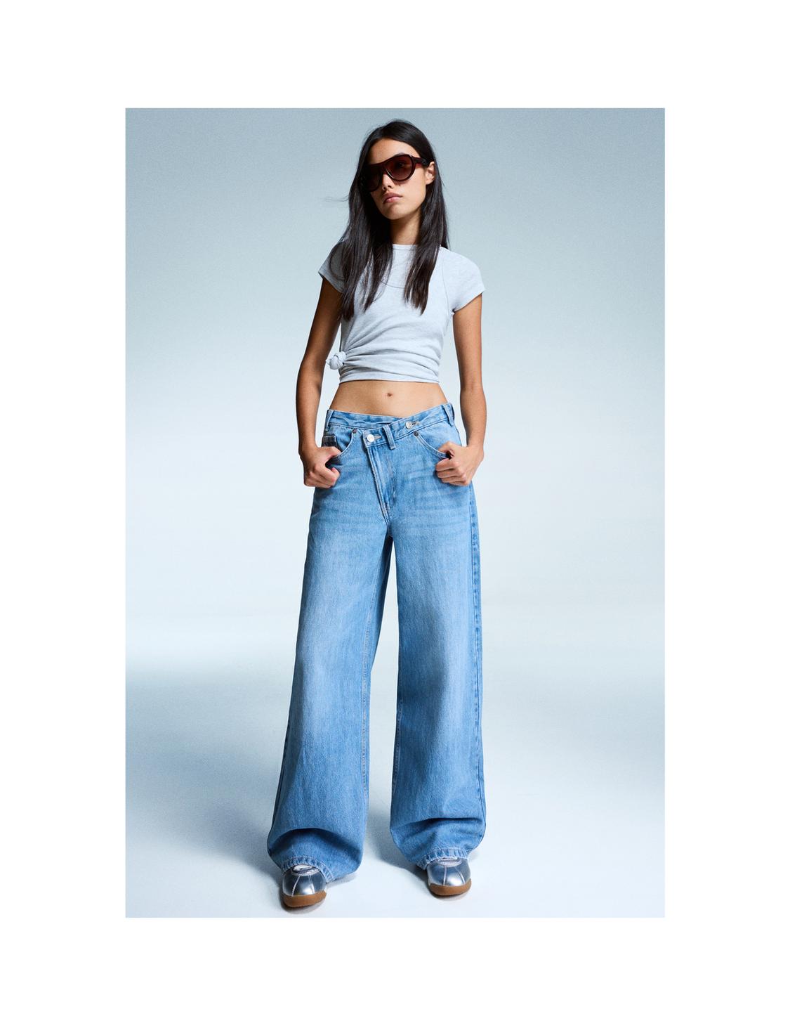Wide-leg jeans