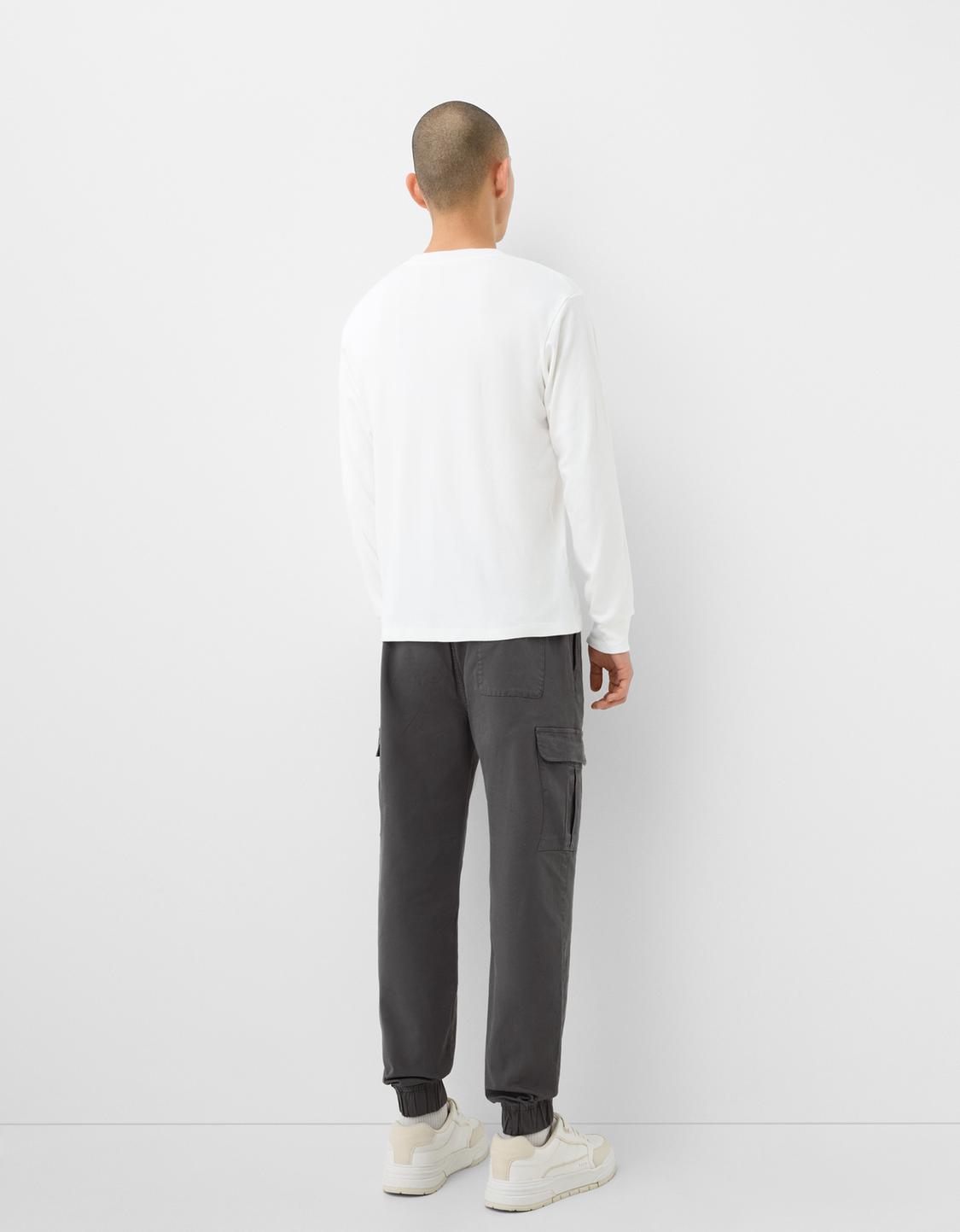 Pantalón jogger cargo