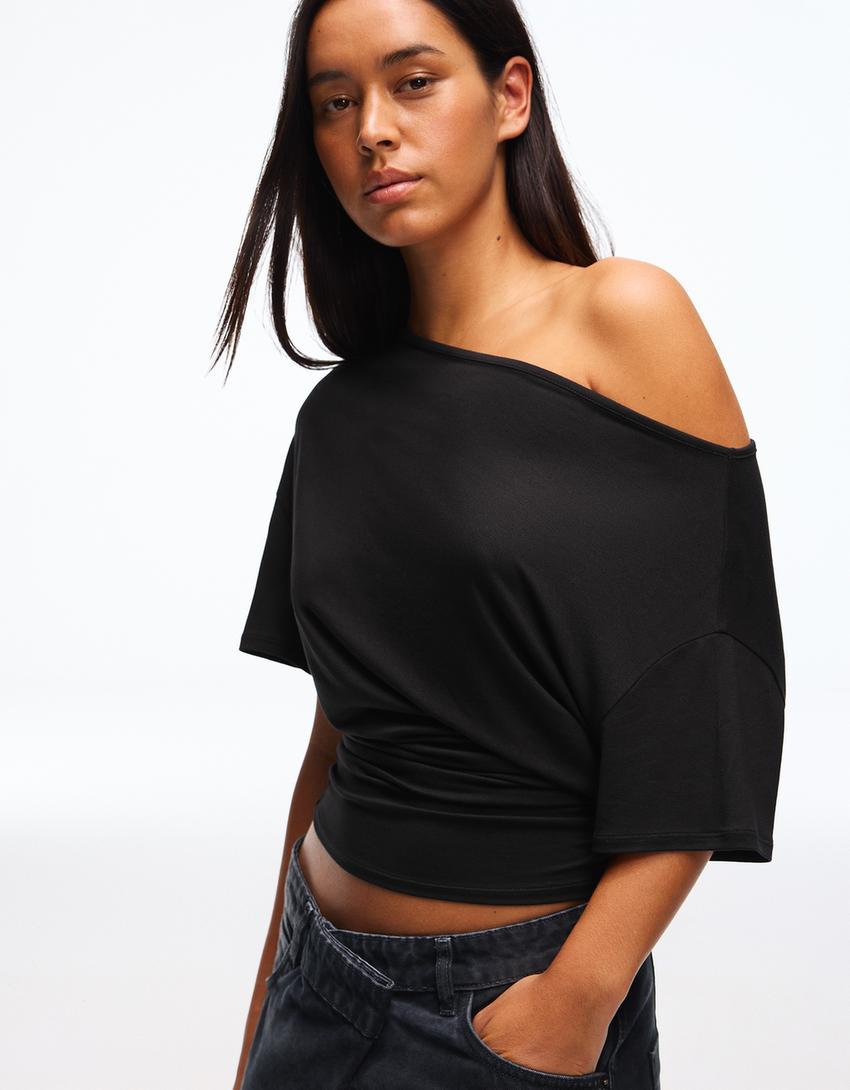 Asymmetric short sleeve T-shirt-Black