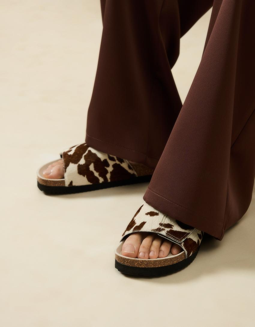 صندل جلدي بطبعة حيوانية-متعدد الألوان-3