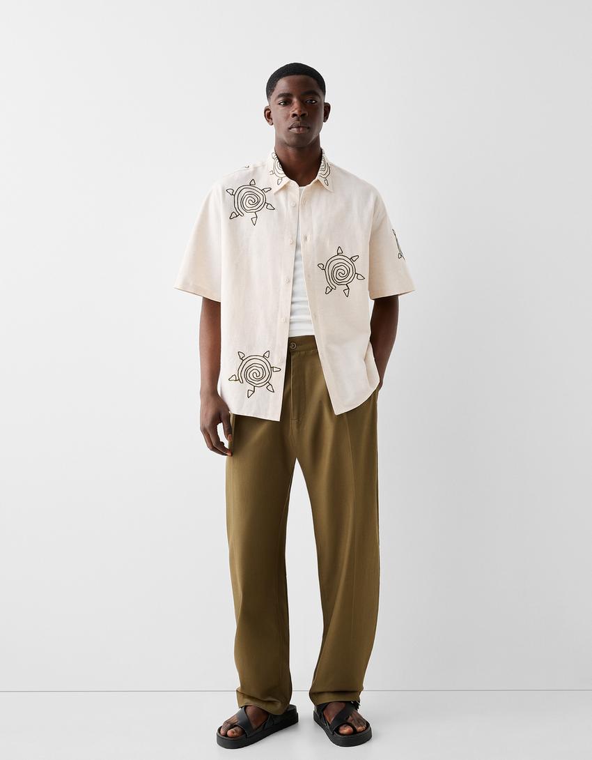 Риза в рустикален стил с къс ръкав и бродерия-Пясъчен цвят-3