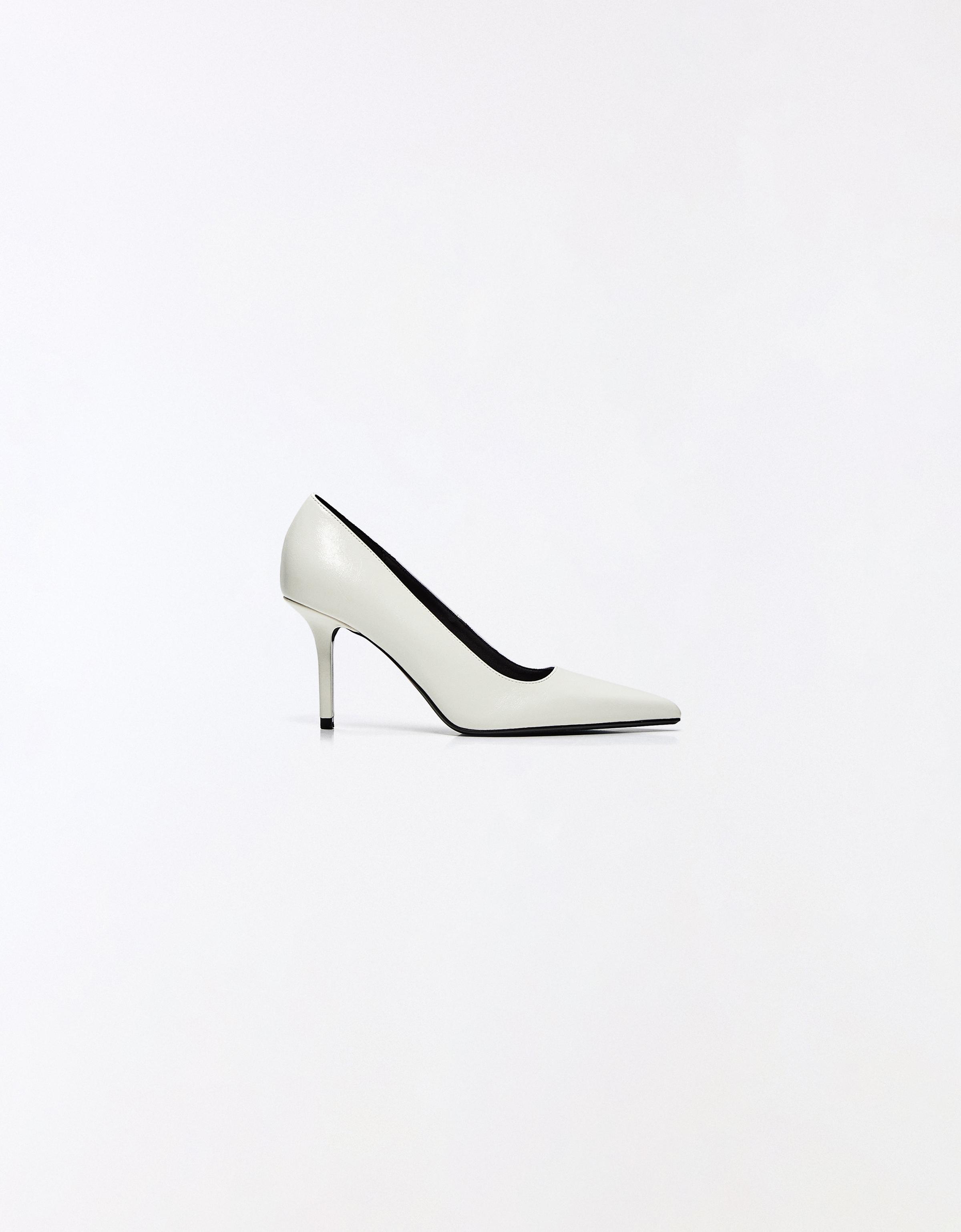 High-heel shoes — WHITE