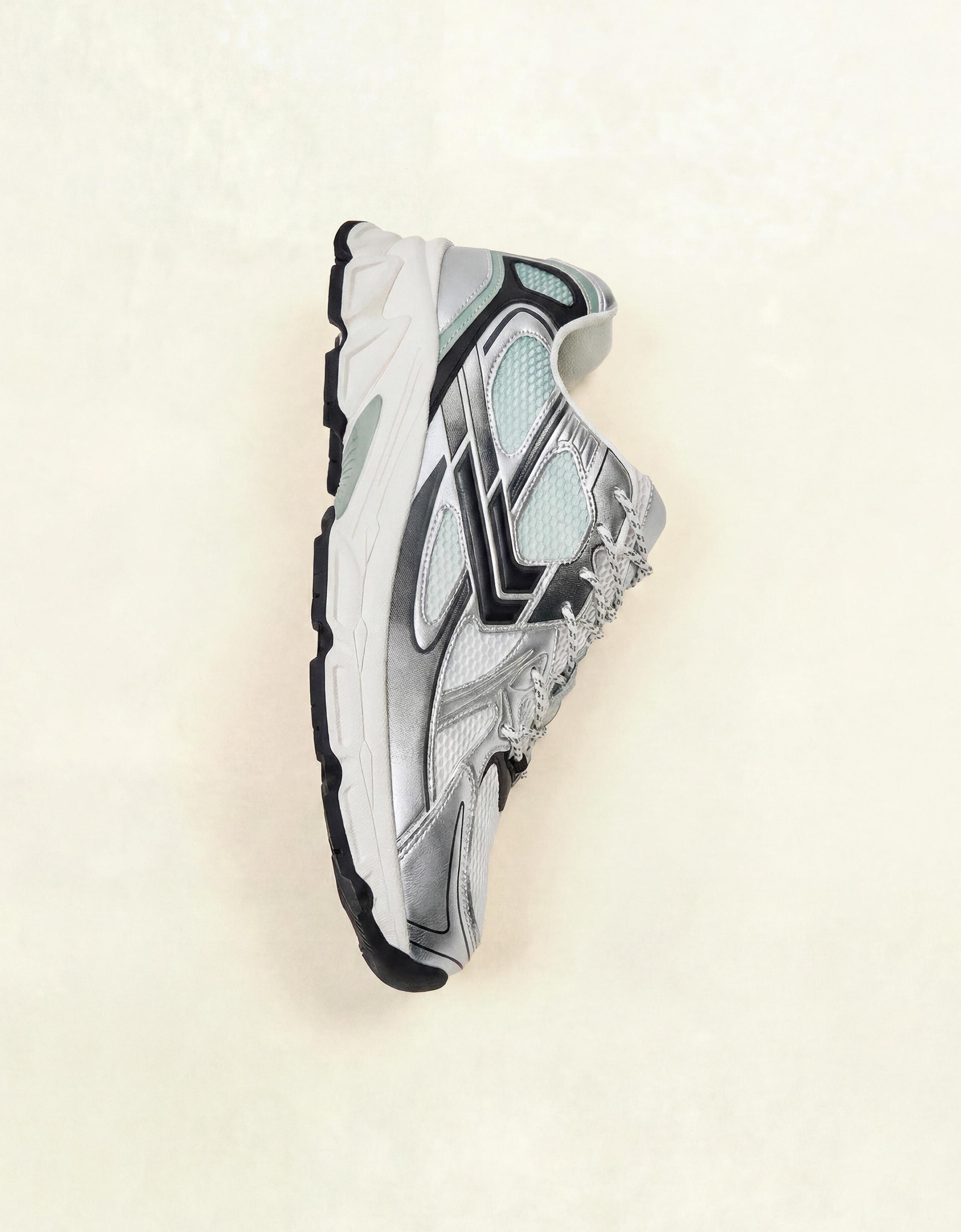MULTI-PIECE TRAINERS — WHITE