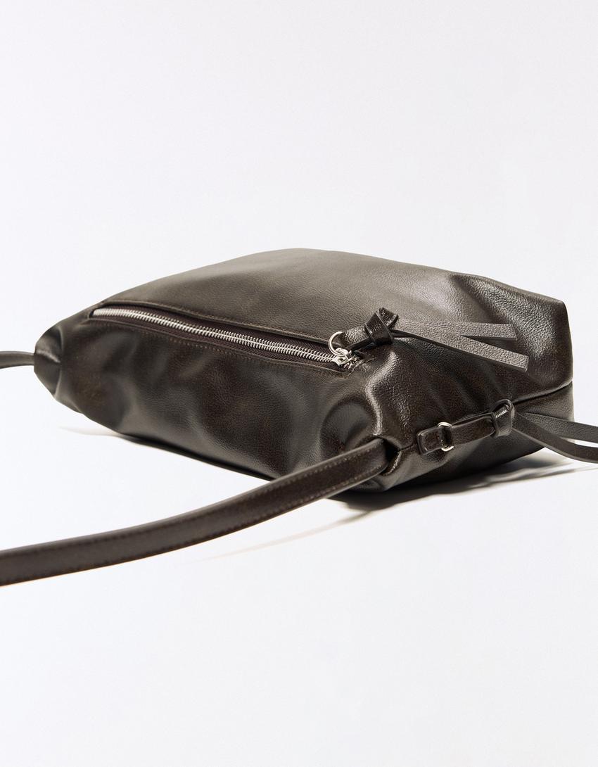 Crinkled effect crossbody bag-Brown