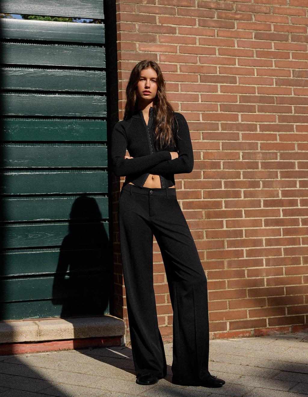 Wide-leg trousers