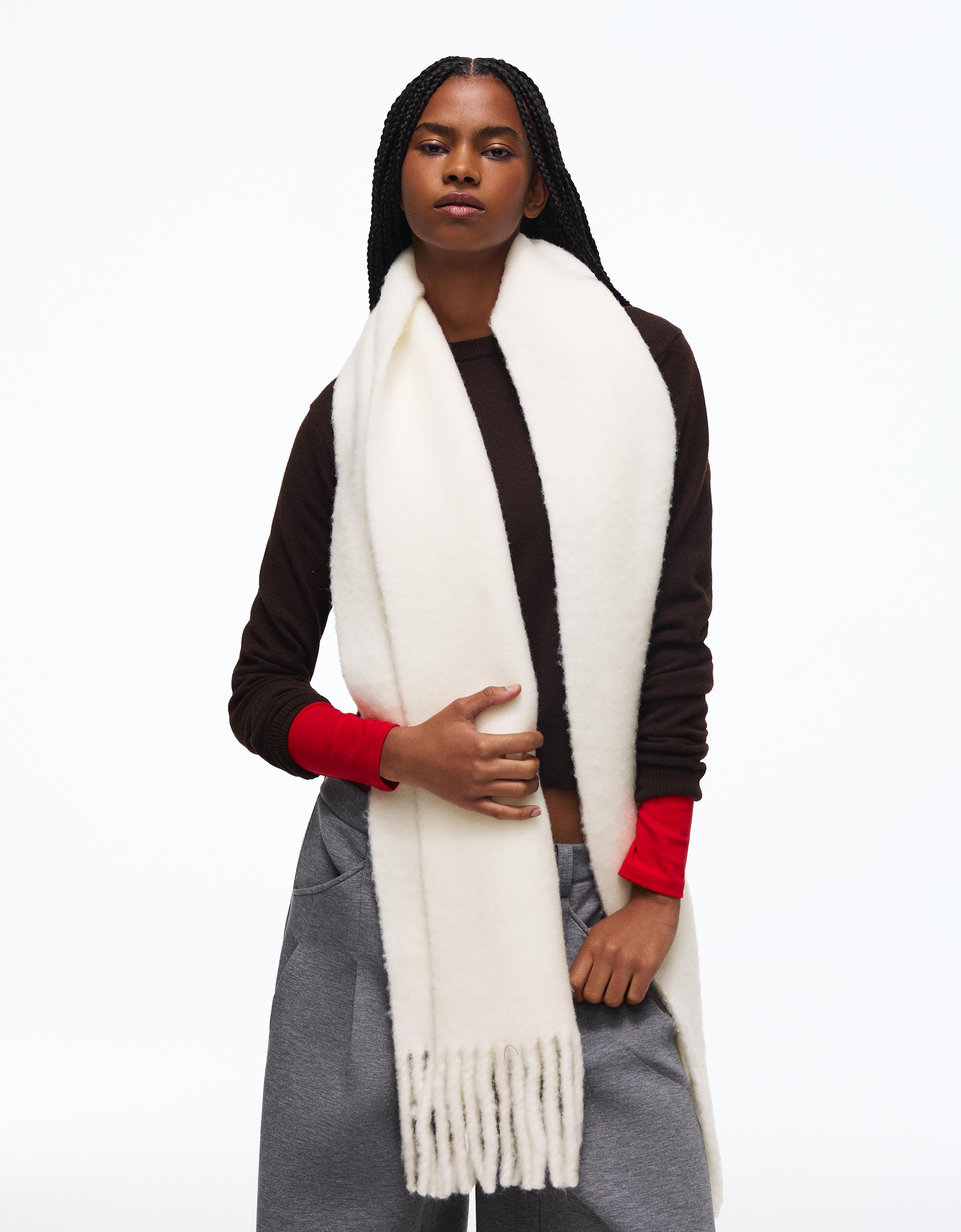 Chunky fringed scarf — Cream