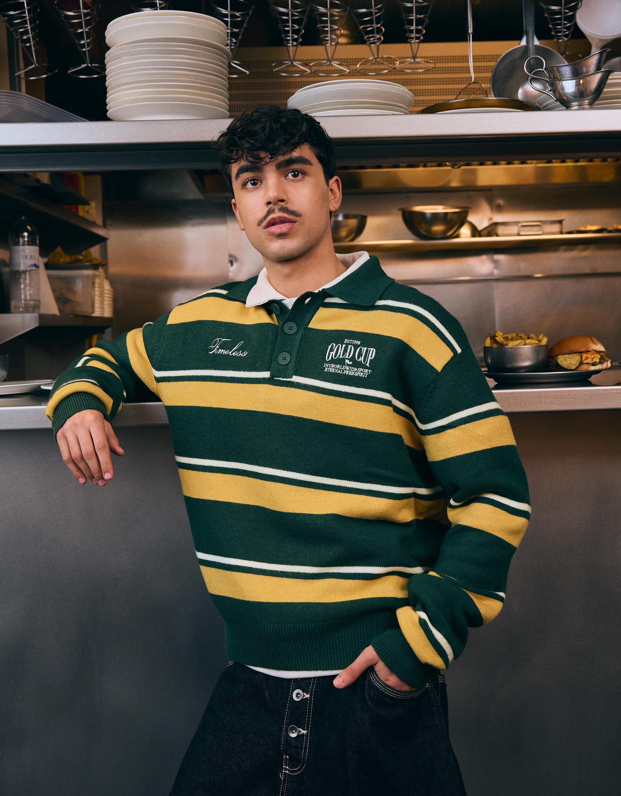 Bershka Pullover Mit Polo-Kragen Und Print Herren Xs Grün