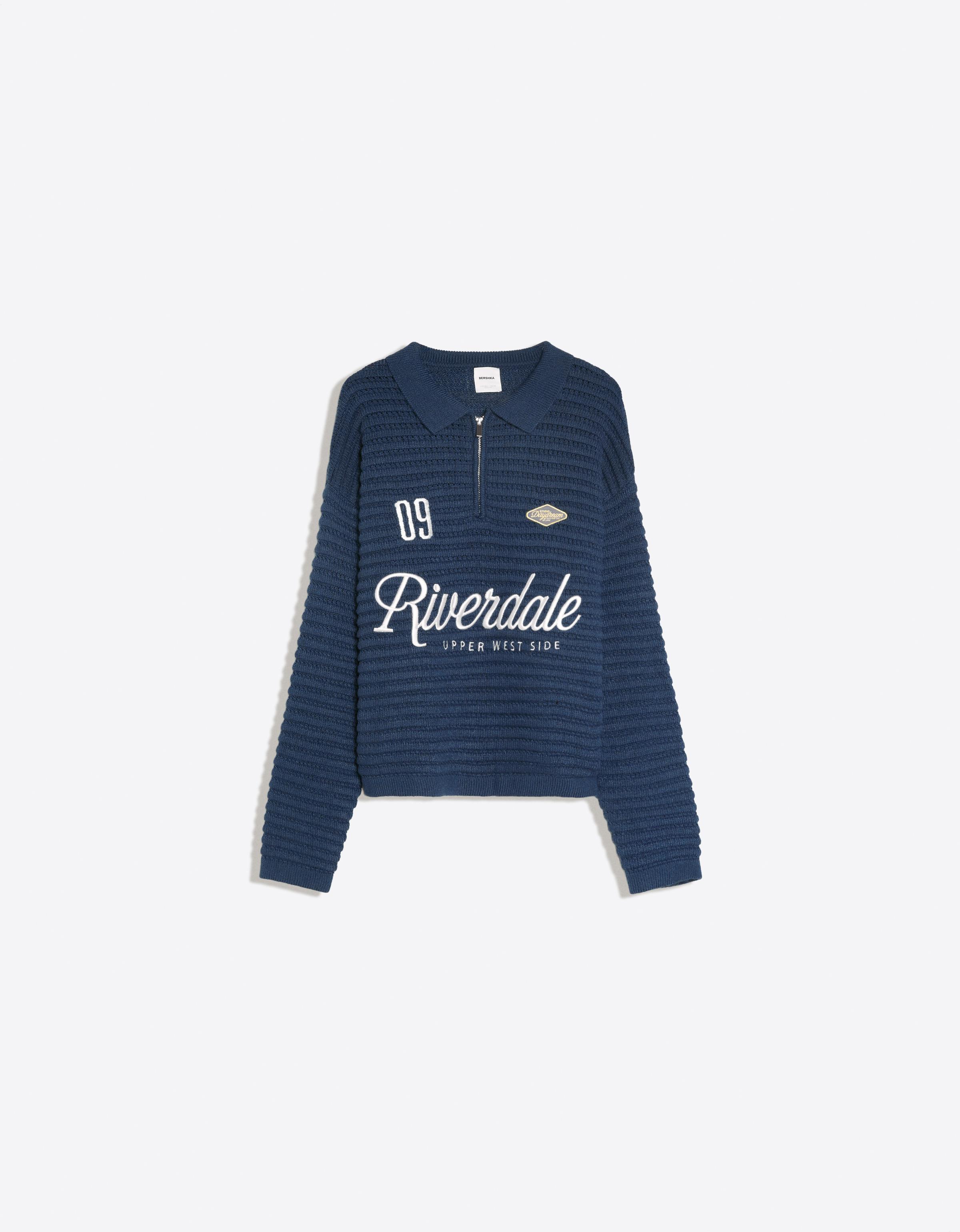 Bershka Polo yaka baskılı kazak görsel 2