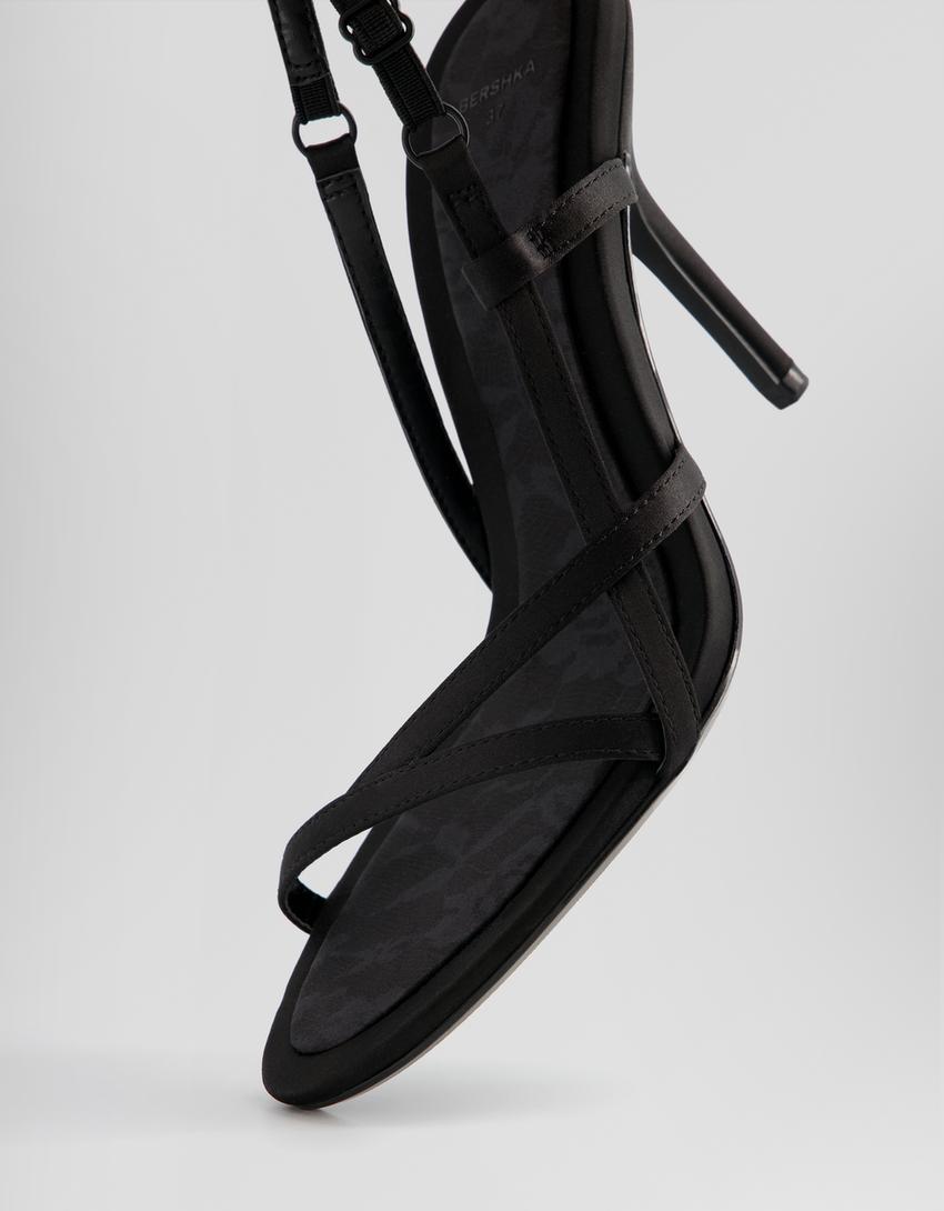 Sandálias tacão fino tira ajustável-Preto-2