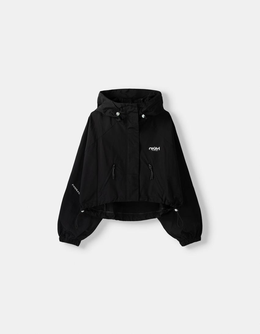 Blusão técnico leve capuz-Preto-4