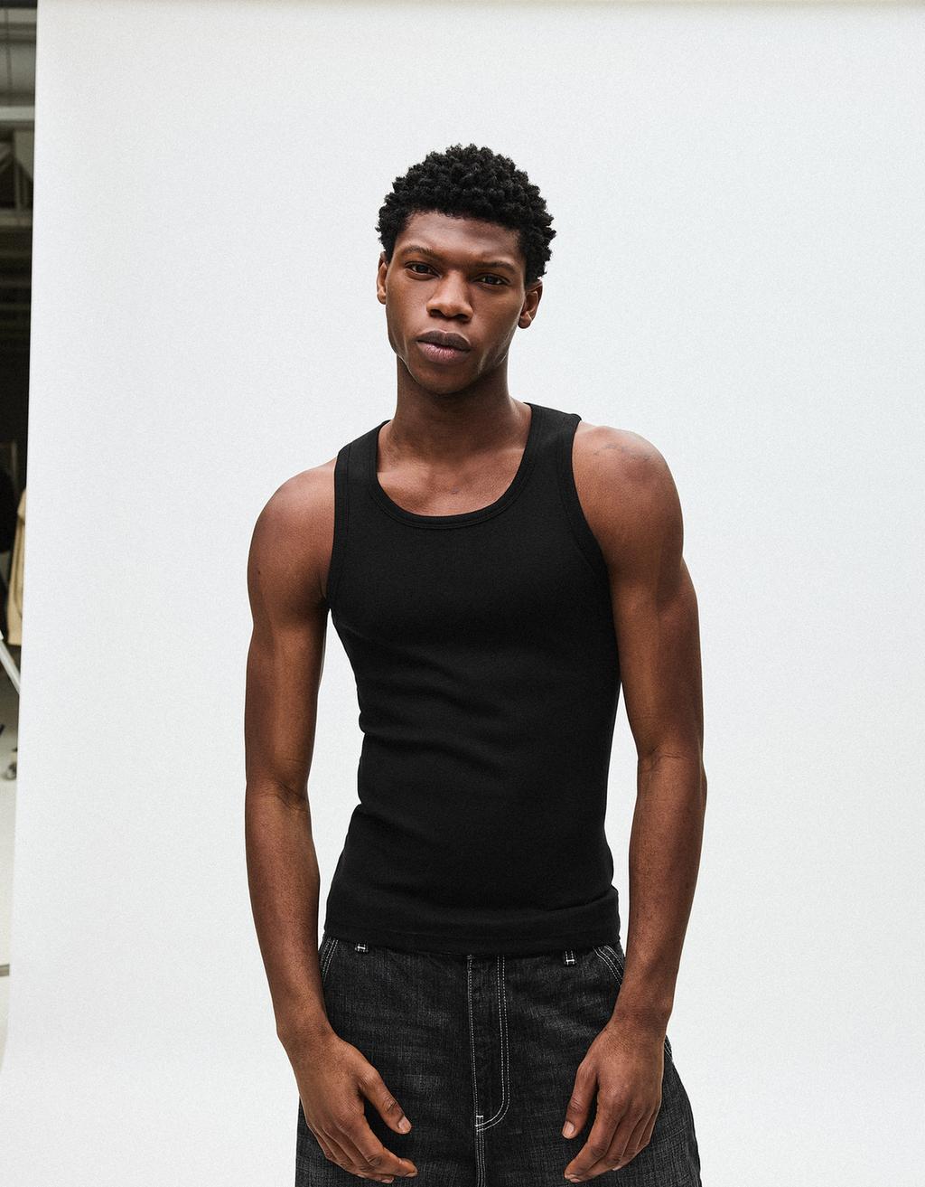 Bershka Qabırğalı qolsuz T-shirt