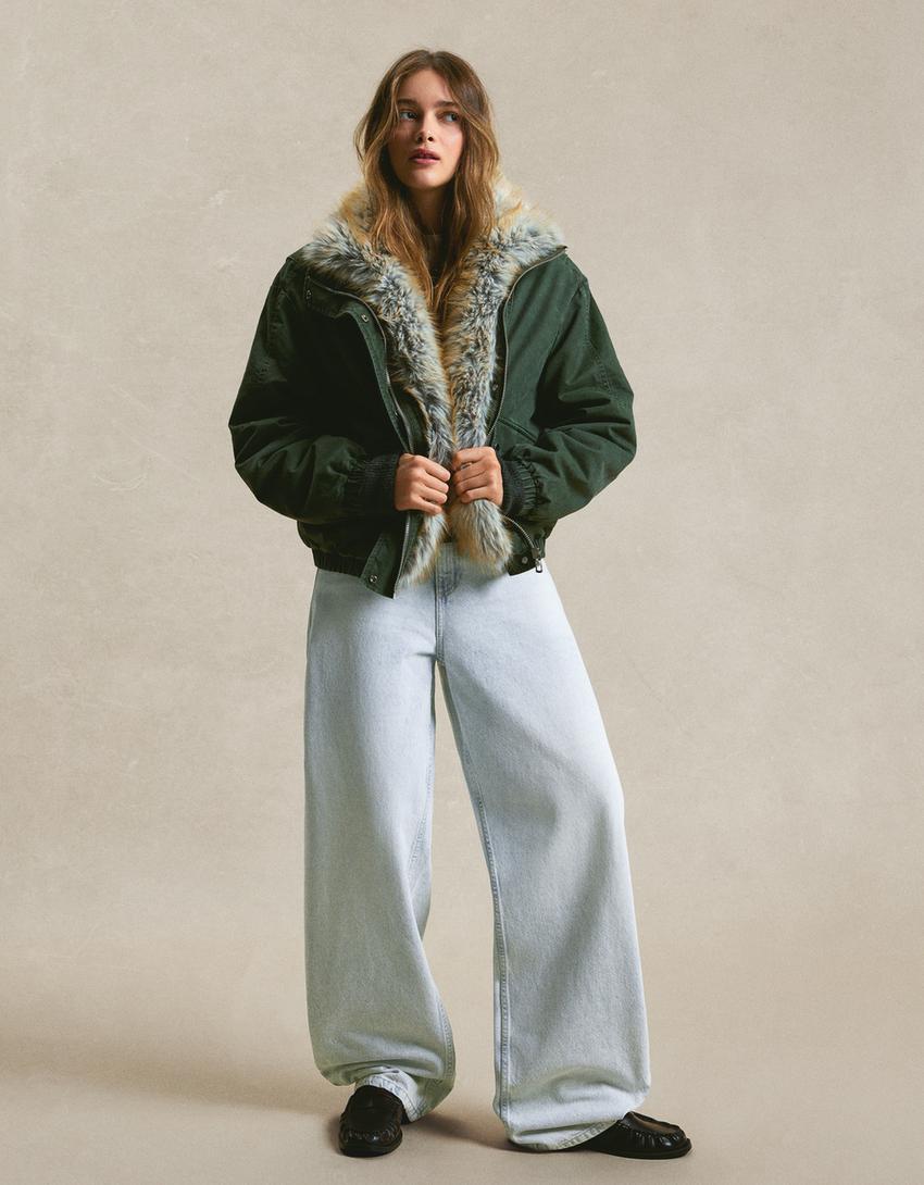 Wide-leg barrel jeans-Washed out blue