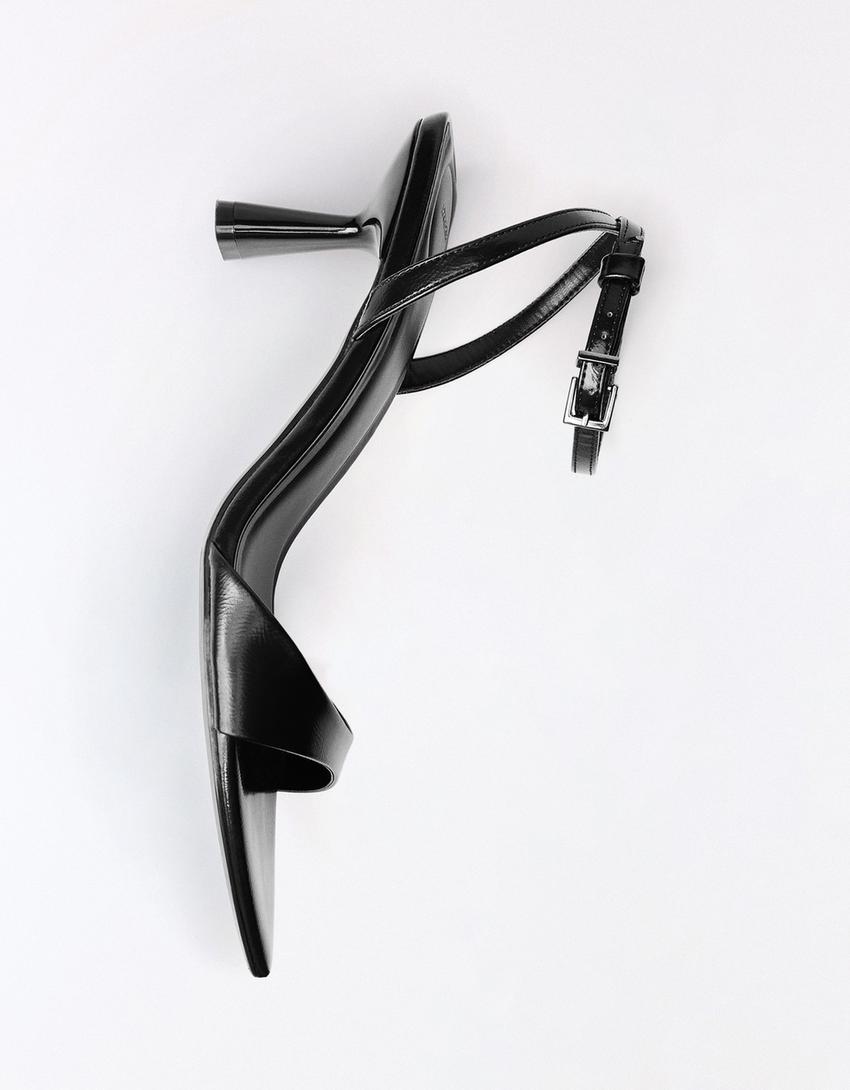 Sandale s potpeticom i remenčićem oko gležnja-Crna