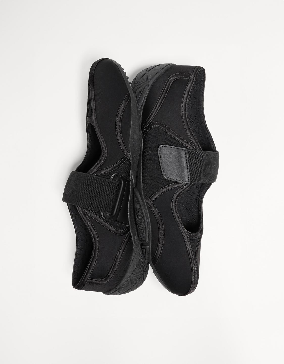 Sporty ballet flats