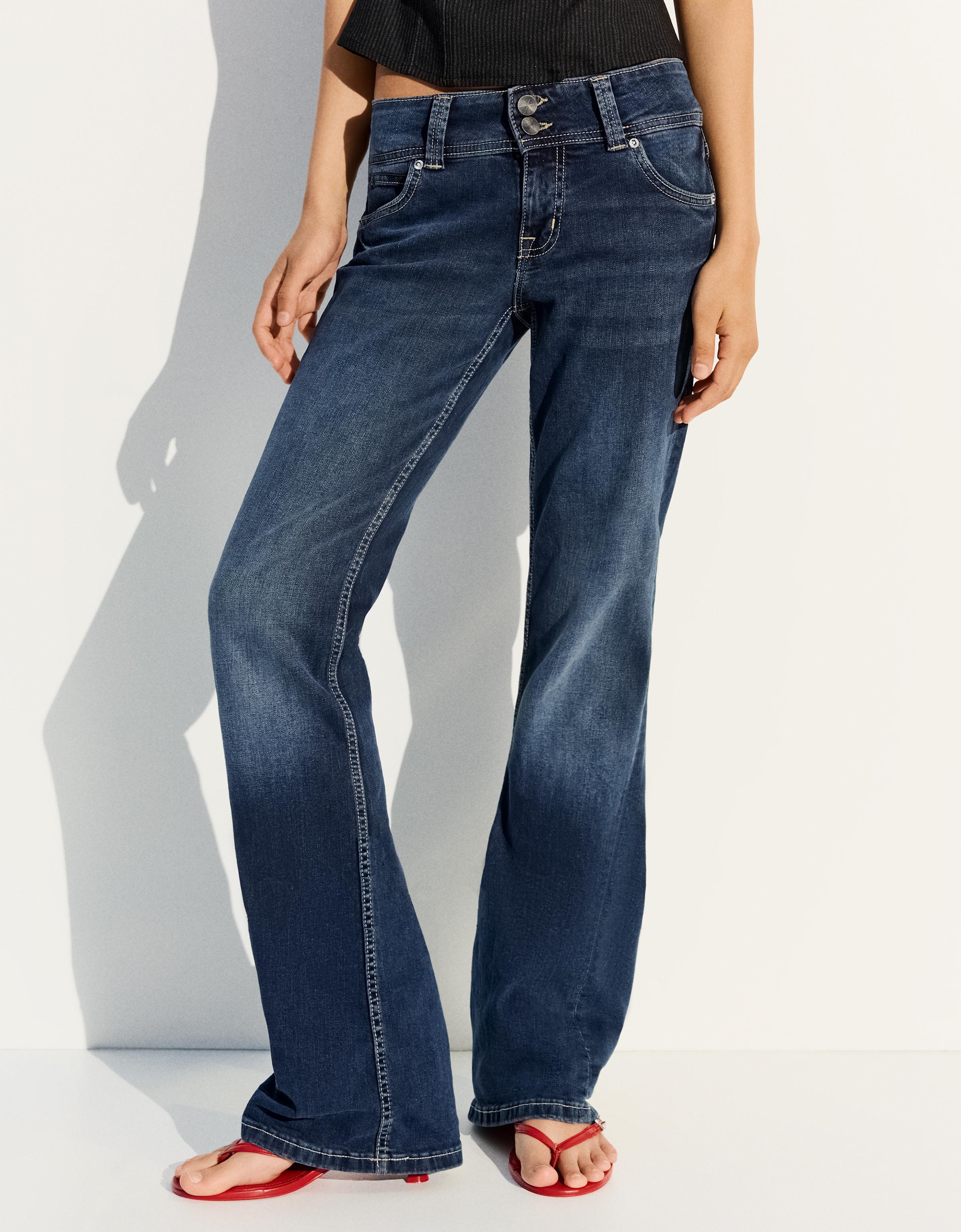 Low-rise boot-cut jeans — Navy