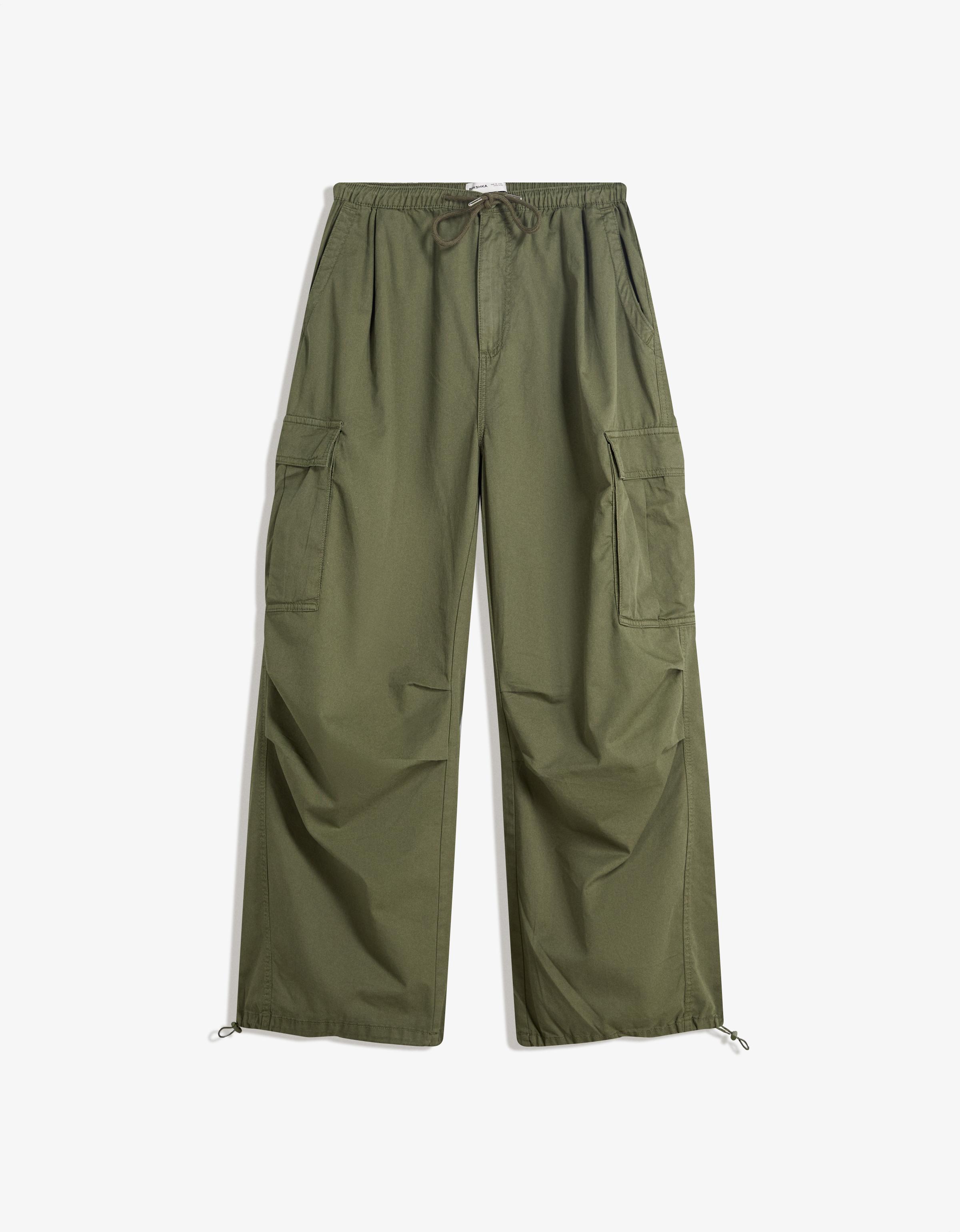 Parachute cargo trousers - Women | Bershka