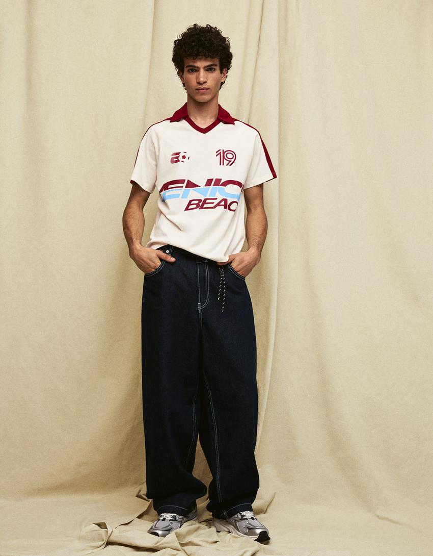 Retro desenli polo yaka tişört-Kızıl kahverengi