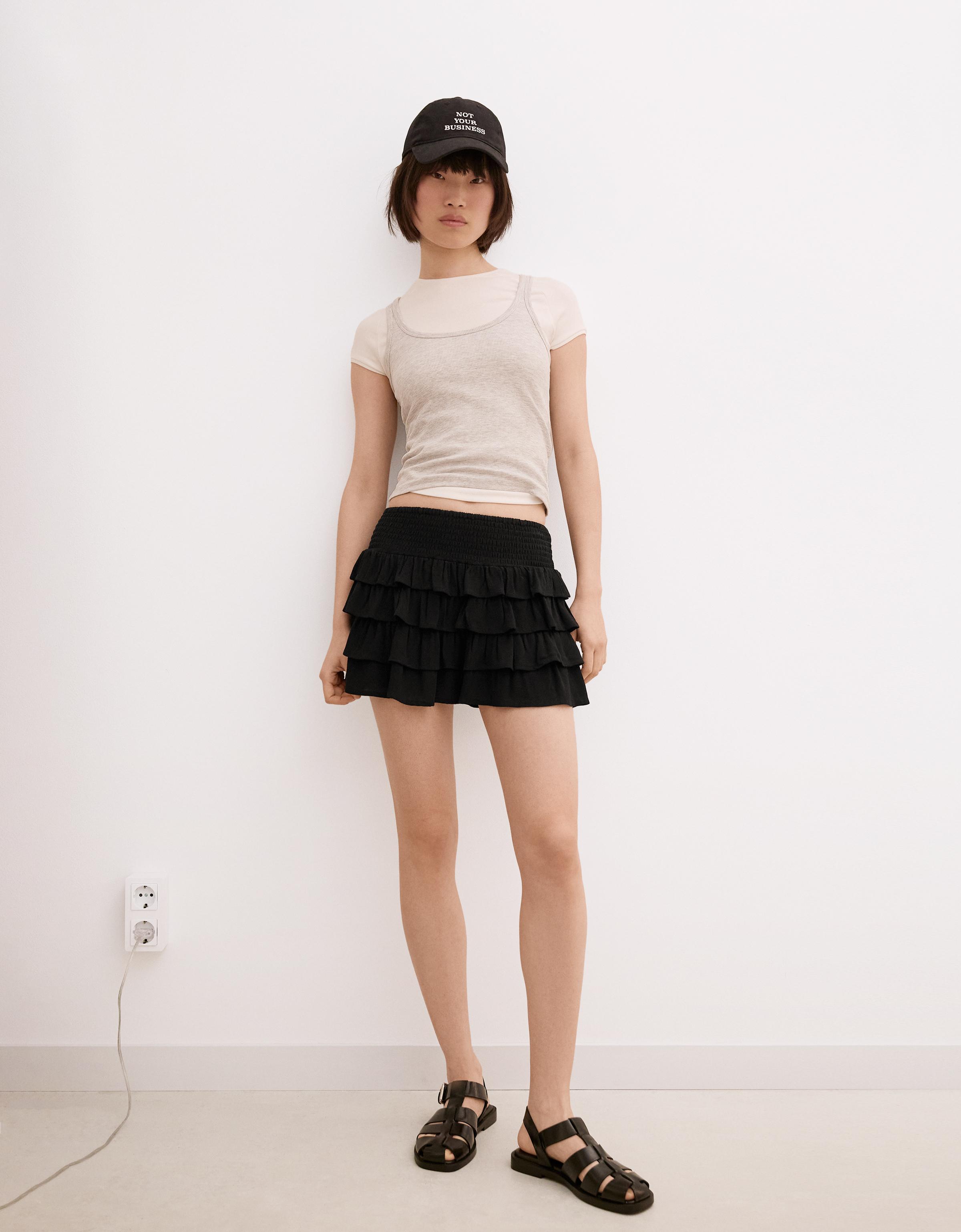 Mini skirt with ruffles - Skirts - BSK Teen | Bershka