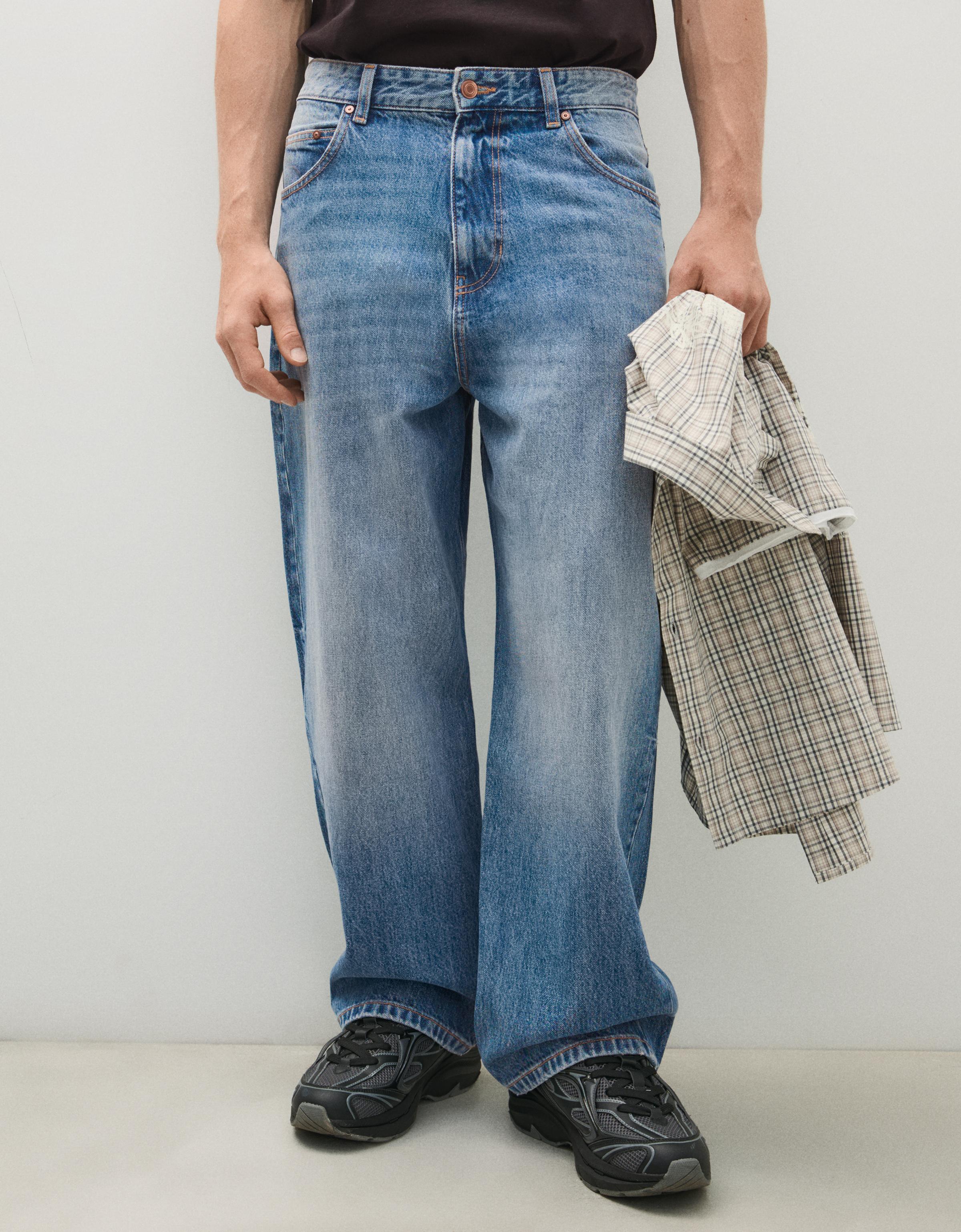 Embroidered neobarrel jeans — Light blue