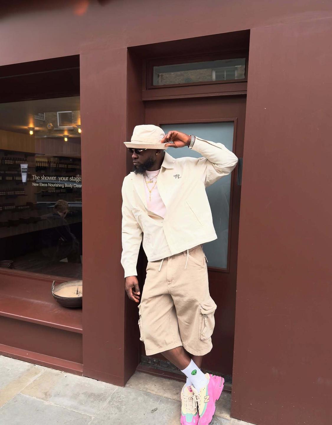 Baggy cargo Bermuda shorts